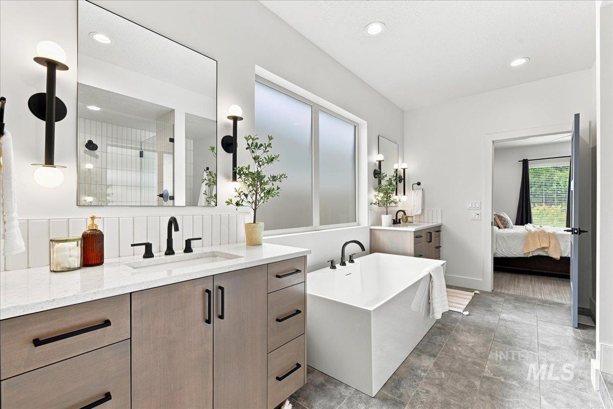4601 E Copper Point Dr, Meridian, Idaho 83642, 3 Bedrooms, 2.5 Bathrooms, Residential For Sale, Price $850,000,MLS 98997455