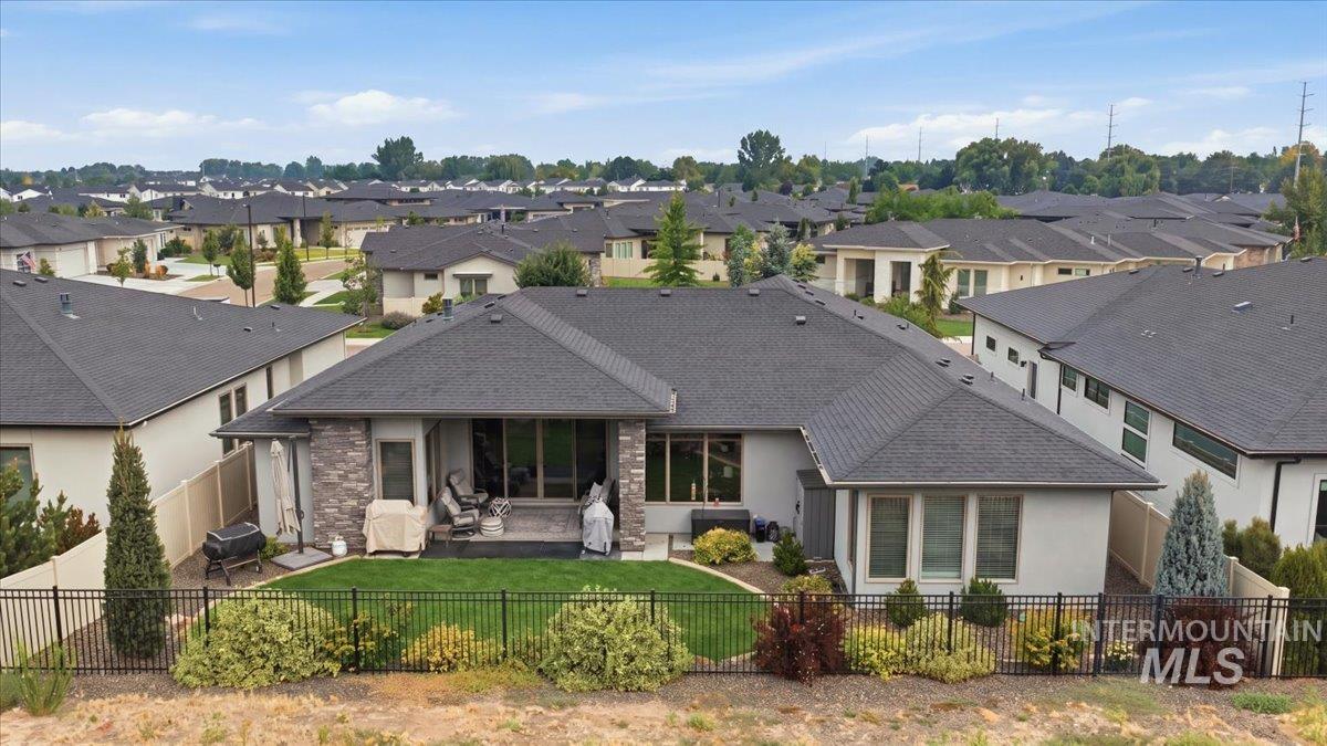 4601 E Copper Point Dr, Meridian, Idaho 83642, 3 Bedrooms, 2.5 Bathrooms, Residential For Sale, Price $840,000,MLS 98997455