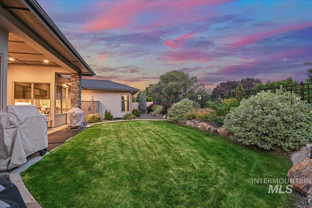 4601 E Copper Point Dr, Meridian, Idaho 83642, 3 Bedrooms, 2.5 Bathrooms, Residential For Sale, Price $850,000,MLS 98997455