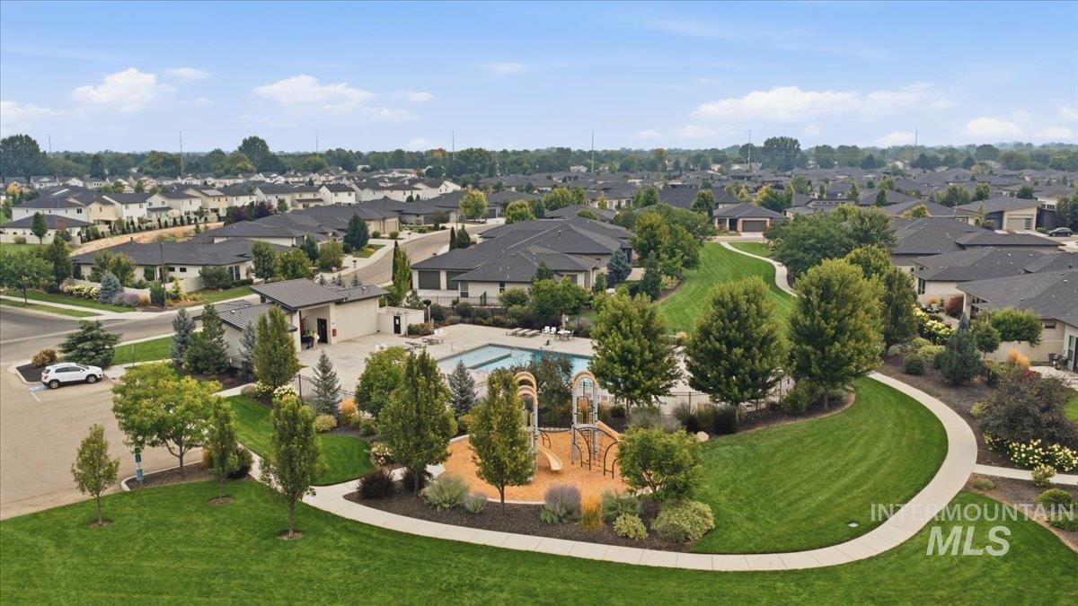 4601 E Copper Point Dr, Meridian, Idaho 83642, 3 Bedrooms, 2.5 Bathrooms, Residential For Sale, Price $850,000,MLS 98997455