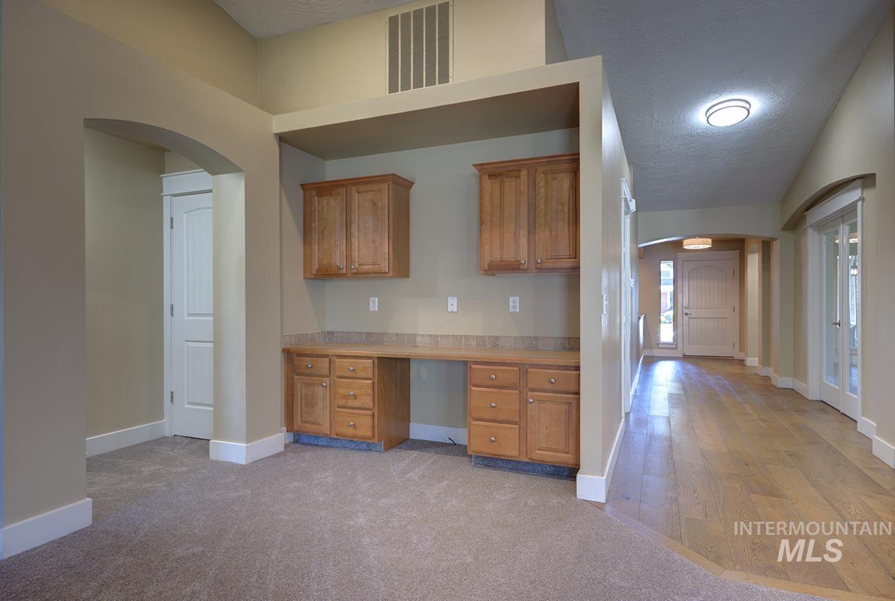 11614 W Six Rivers Ct, Boise, Idaho 83709, 3 Bedrooms, 2 Bathrooms, Residential For Sale, Price $499,900,MLS 98997460