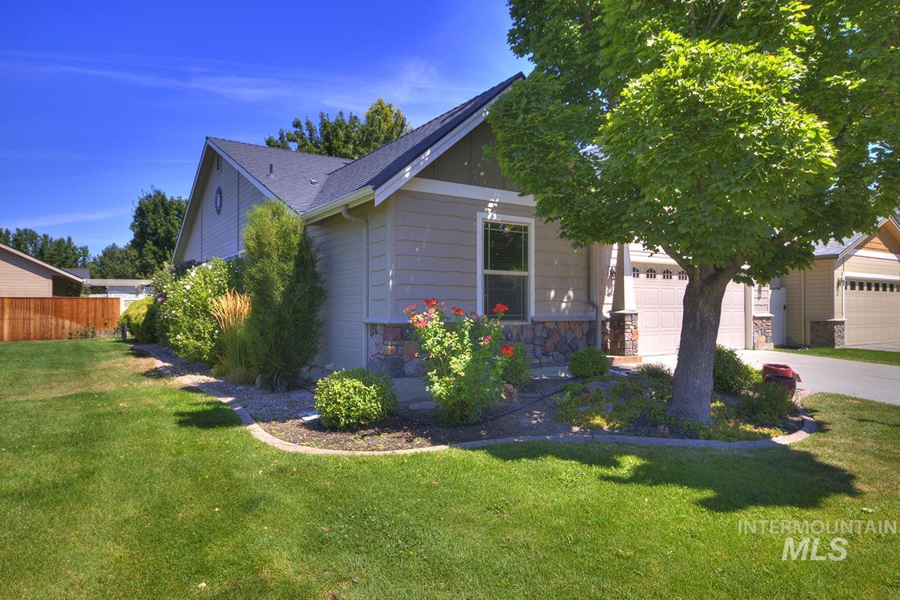 11614 W Six Rivers Ct, Boise, Idaho 83709, 3 Bedrooms, 2 Bathrooms, Residential For Sale, Price $499,900,MLS 98997460
