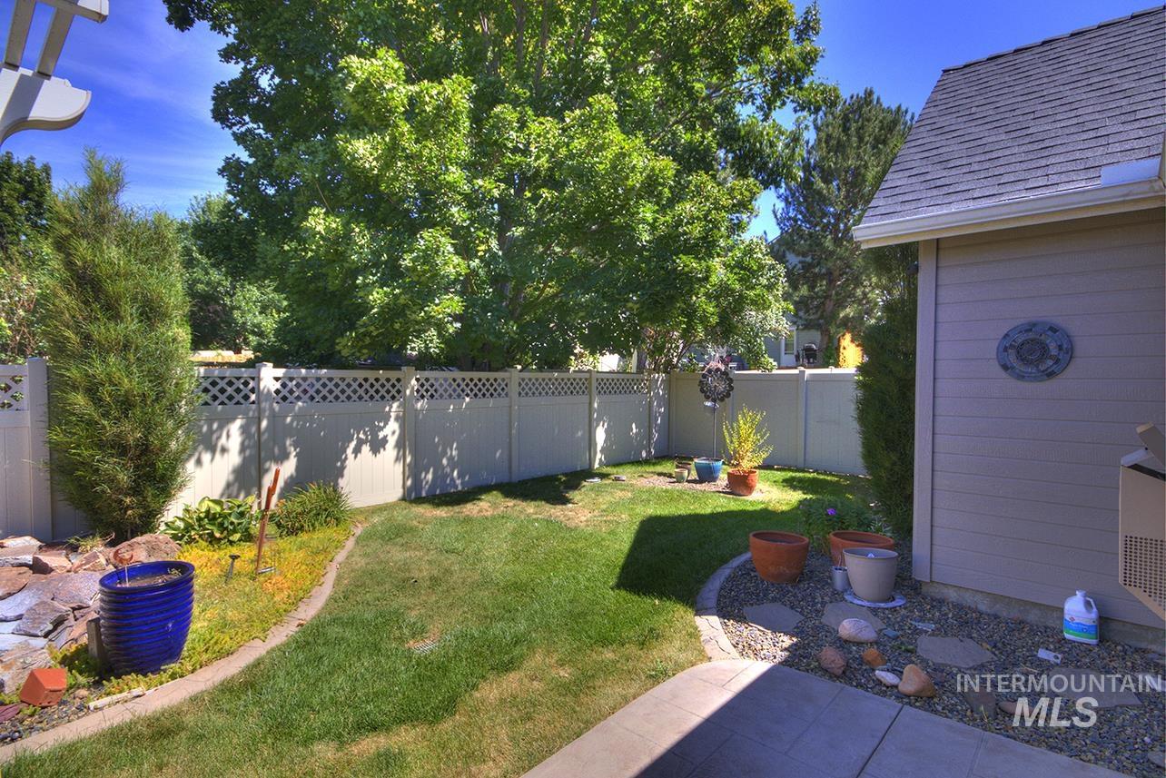 11614 W Six Rivers Ct, Boise, Idaho 83709, 3 Bedrooms, 2 Bathrooms, Residential For Sale, Price $499,900,MLS 98997460