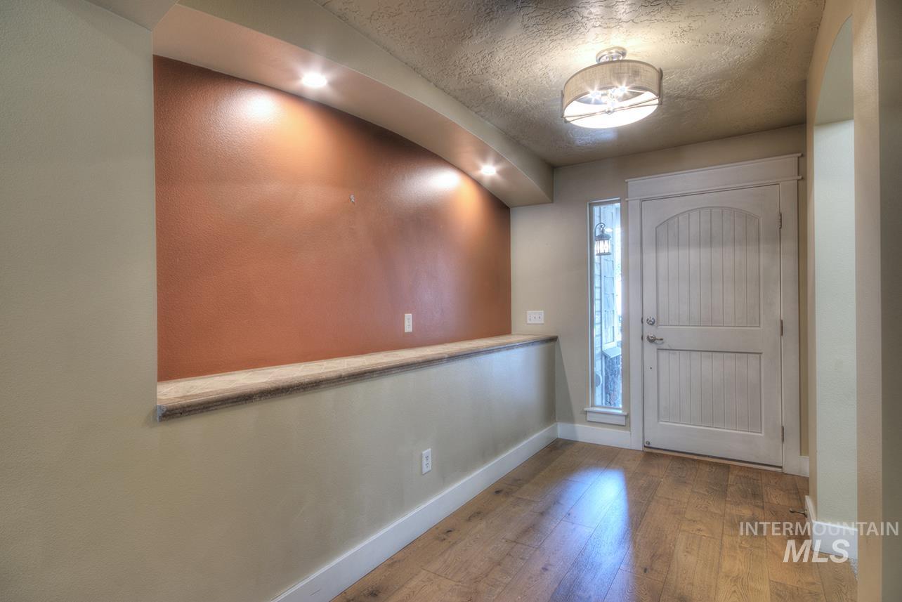 11614 W Six Rivers Ct, Boise, Idaho 83709, 3 Bedrooms, 2 Bathrooms, Residential For Sale, Price $499,900,MLS 98997460