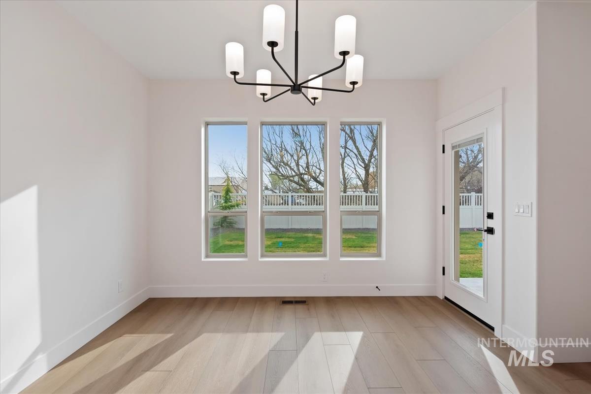 3401 Helios St., Caldwell, Idaho 83607, 3 Bedrooms, 2 Bathrooms, Residential For Sale, Price $442,880,MLS 98997461