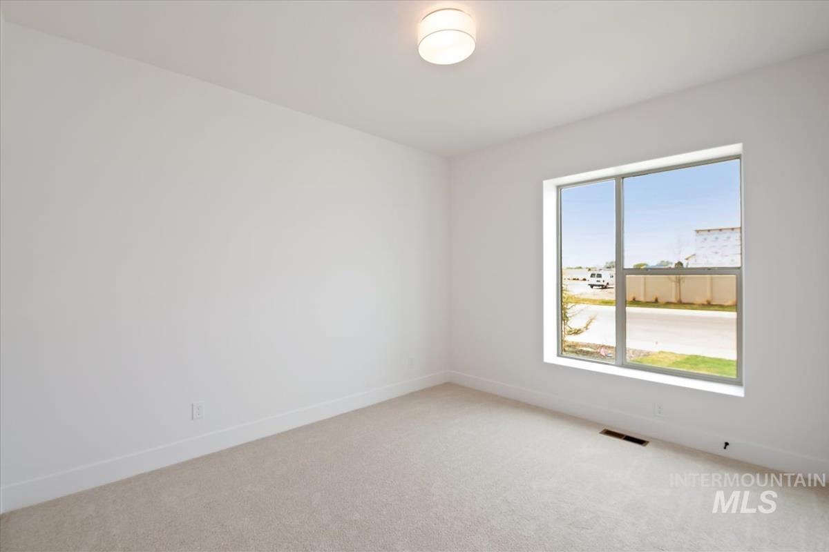 3401 Helios St., Caldwell, Idaho 83607, 3 Bedrooms, 2 Bathrooms, Residential For Sale, Price $442,880,MLS 98997461