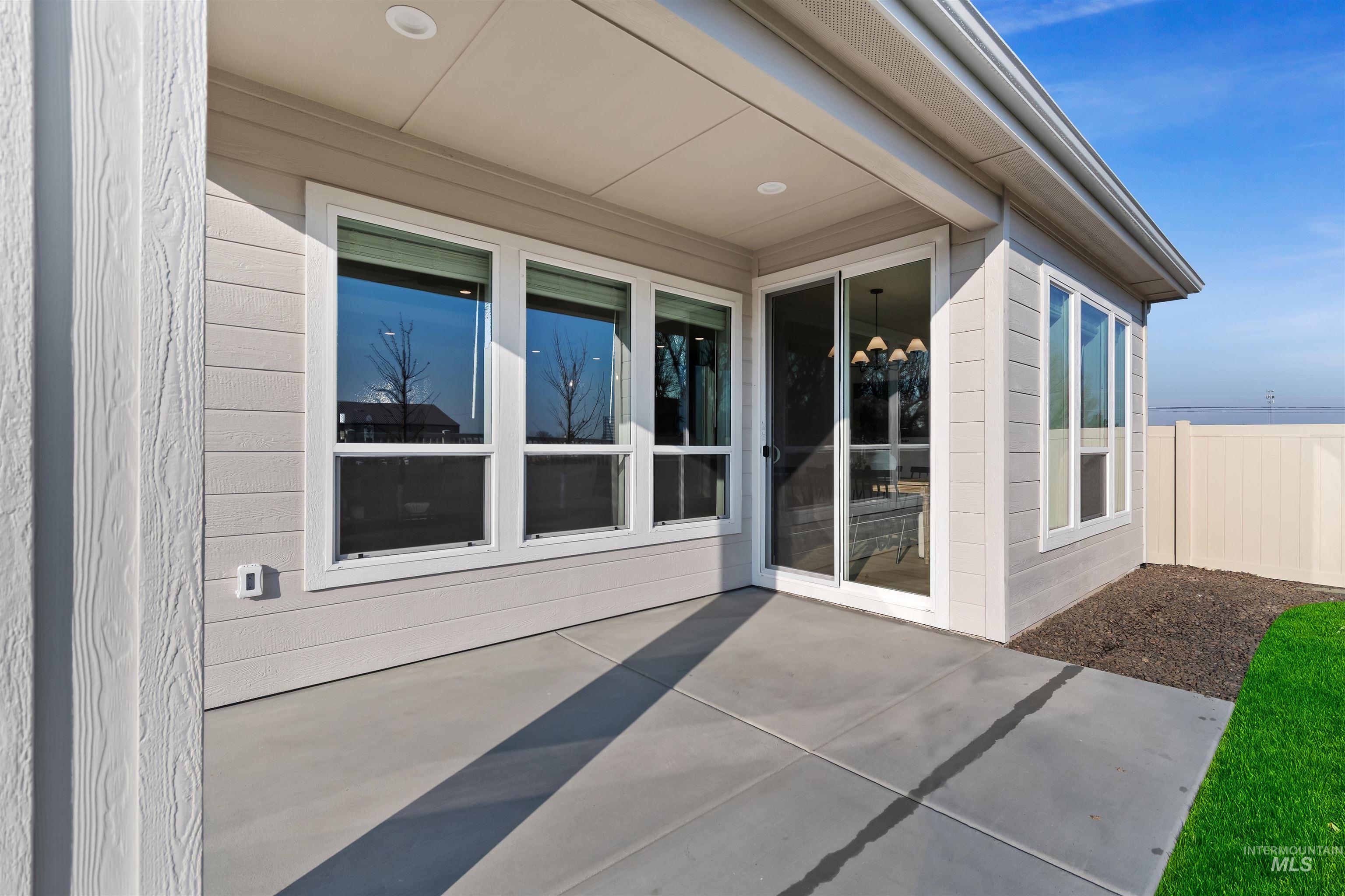 3401 Helios St., Caldwell, Idaho 83607, 3 Bedrooms, 2 Bathrooms, Residential For Sale, Price $442,880,MLS 98997461
