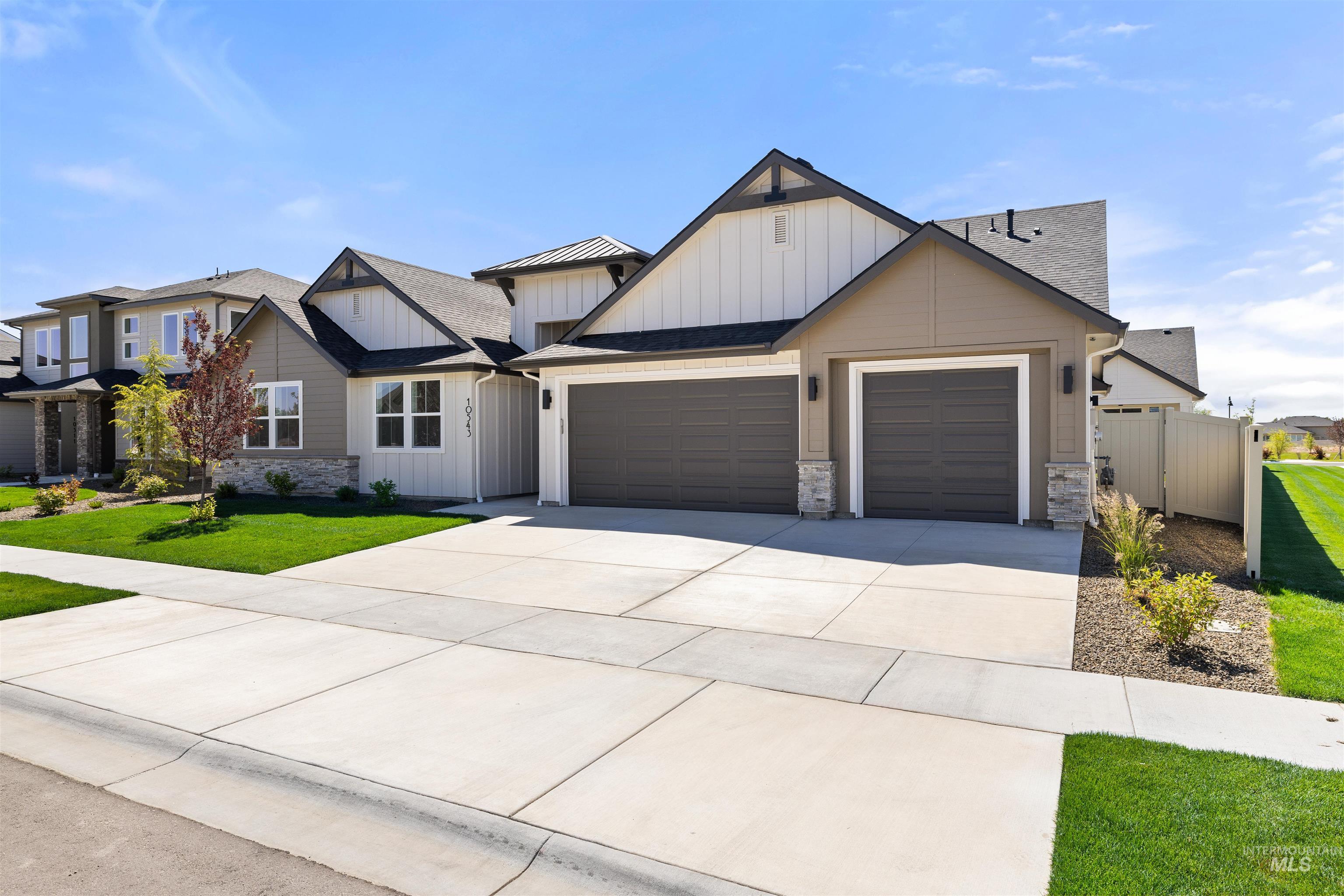 10543 W Mizzle Dr., Star, Idaho 83669, 4 Bedrooms, 2.5 Bathrooms, Residential For Sale, Price $699,900,MLS 98997463