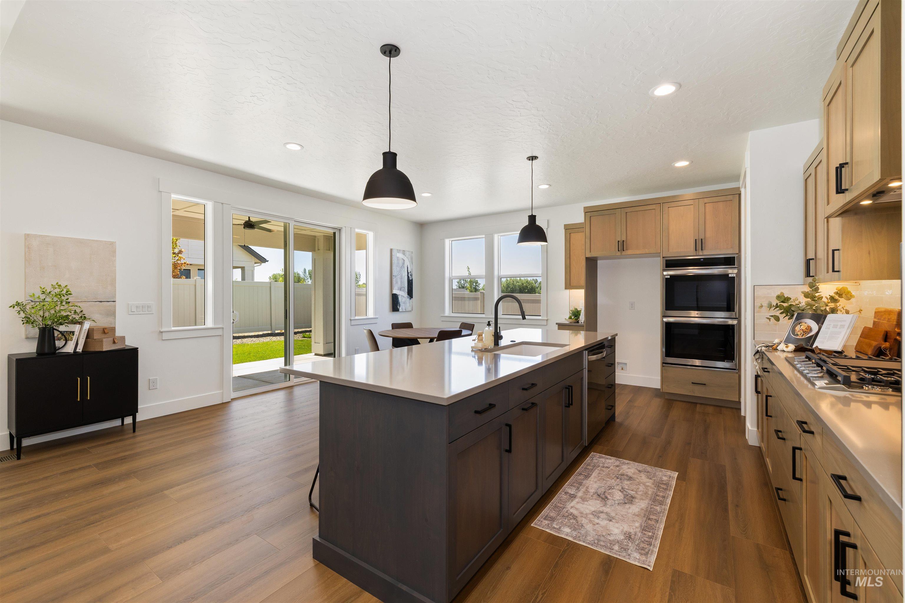 10543 W Mizzle Dr., Star, Idaho 83669, 4 Bedrooms, 2.5 Bathrooms, Residential For Sale, Price $699,900,MLS 98997463