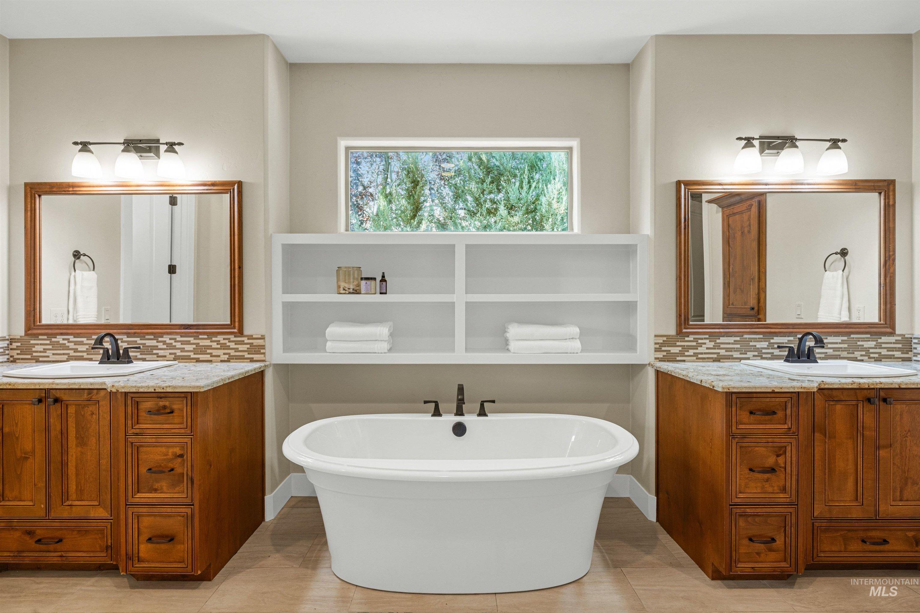 2902 S Brookwater Lane, Eagle, Idaho 83616, 4 Bedrooms, 3.5 Bathrooms, Residential For Sale, Price $1,599,999, 98997465