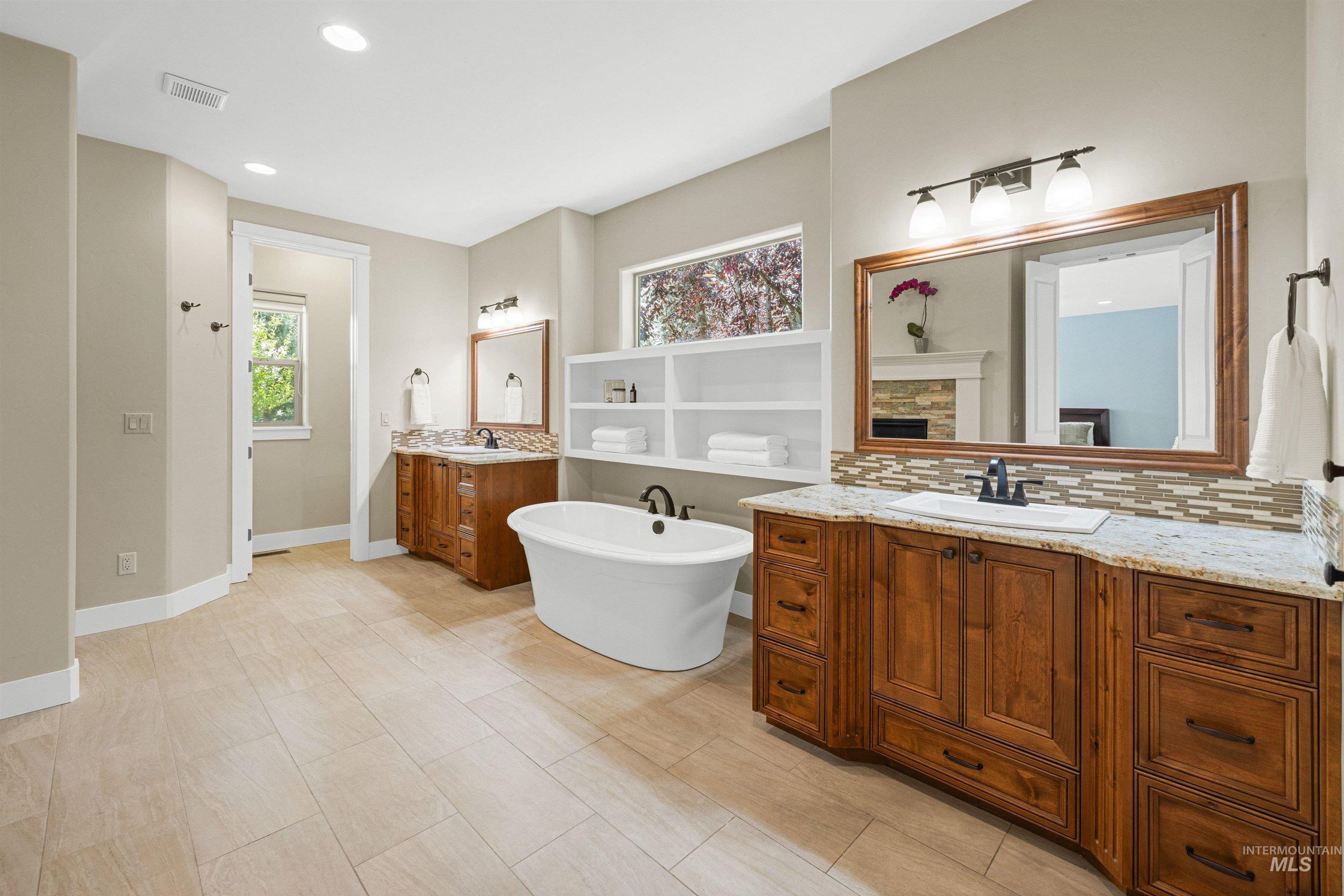 2902 S Brookwater Lane, Eagle, Idaho 83616, 4 Bedrooms, 3.5 Bathrooms, Residential For Sale, Price $1,599,999, 98997465