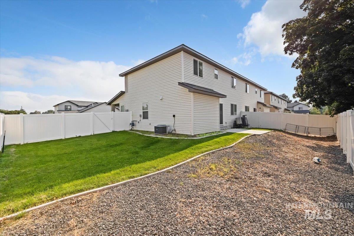 824 Jack Ave, Jerome, Idaho 83338, 4 Bedrooms, 2.5 Bathrooms, Residential For Sale, Price $349,900,MLS 98997466