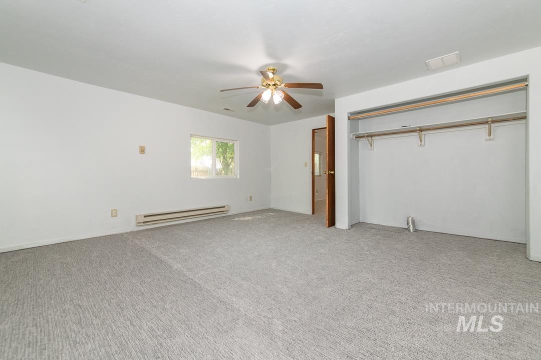 405 W Owyhee, Homedale, Idaho 83628, 3 Bedrooms, 1 Bathroom, Residential For Sale, Price $285,000,MLS 98997469