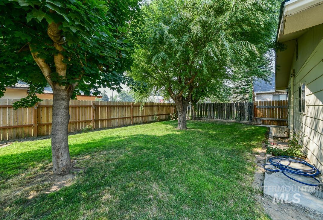 405 W Owyhee, Homedale, Idaho 83628, 3 Bedrooms, 1 Bathroom, Residential For Sale, Price $285,000,MLS 98997469