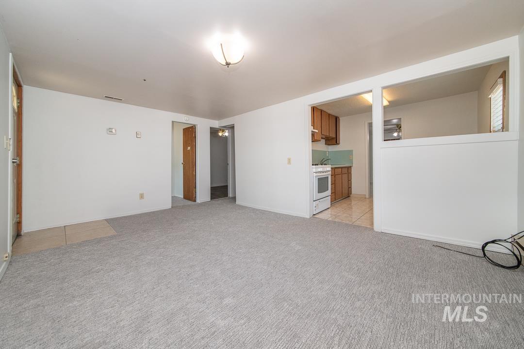 405 W Owyhee, Homedale, Idaho 83628, 3 Bedrooms, 1 Bathroom, Residential For Sale, Price $285,000,MLS 98997469