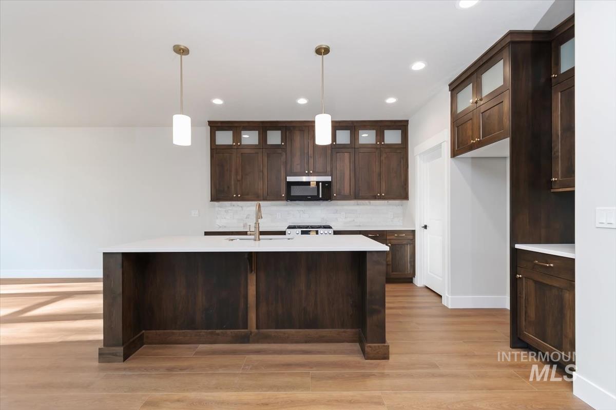 3321 Helios St., Caldwell, Idaho 83607, 3 Bedrooms, 2 Bathrooms, Residential For Sale, Price $463,880,MLS 98997470