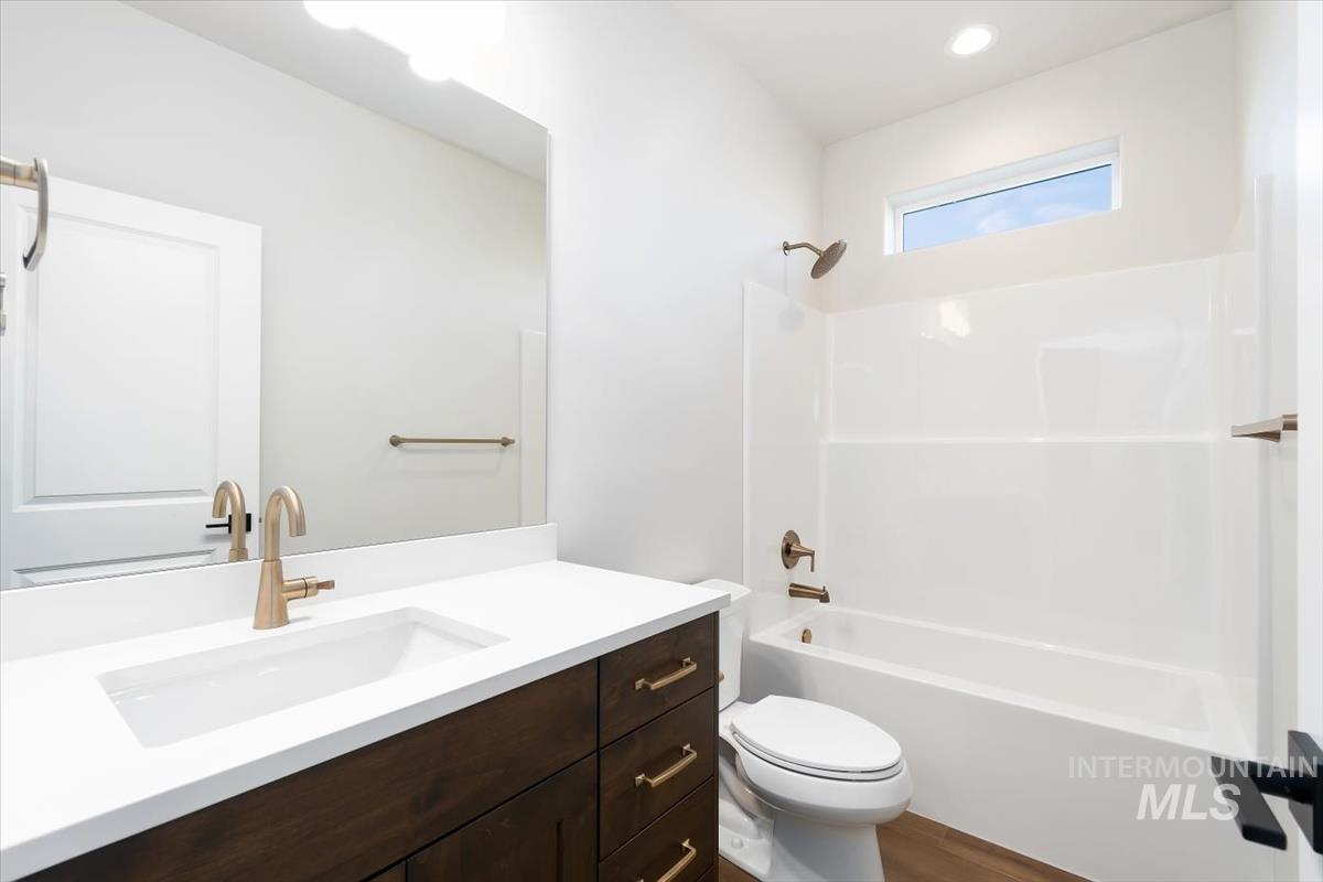 3321 Helios St., Caldwell, Idaho 83607, 3 Bedrooms, 2 Bathrooms, Residential For Sale, Price $463,880,MLS 98997470