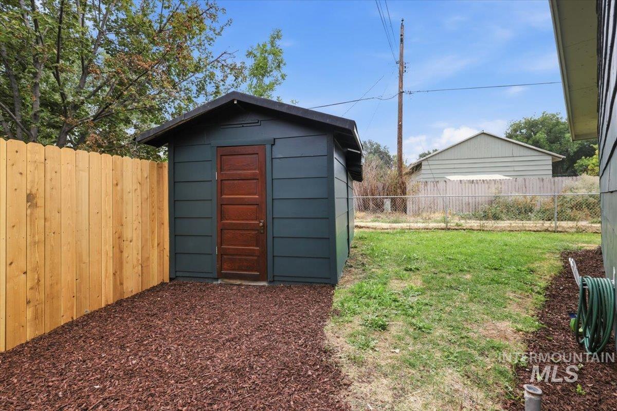 134 N 25th Street, Nampa, Idaho 83687, 4 Bedrooms, 2 Bathrooms, Residential For Sale, Price $389,900,MLS 98997472