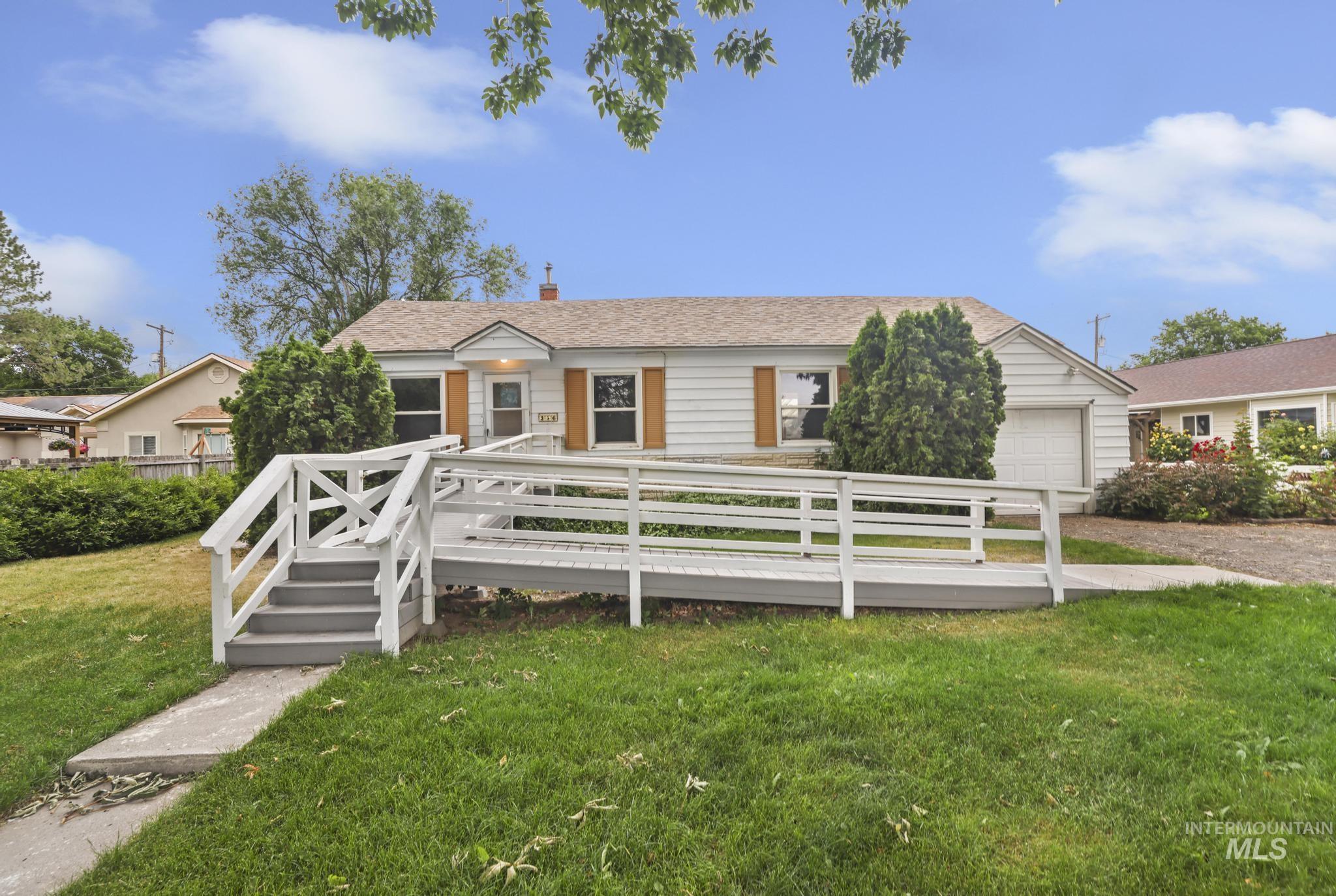 356 E Avenue B, Wendell, Idaho 83355, 4 Bedrooms, 2 Bathrooms, Residential For Sale, Price $300,000,MLS 98997473