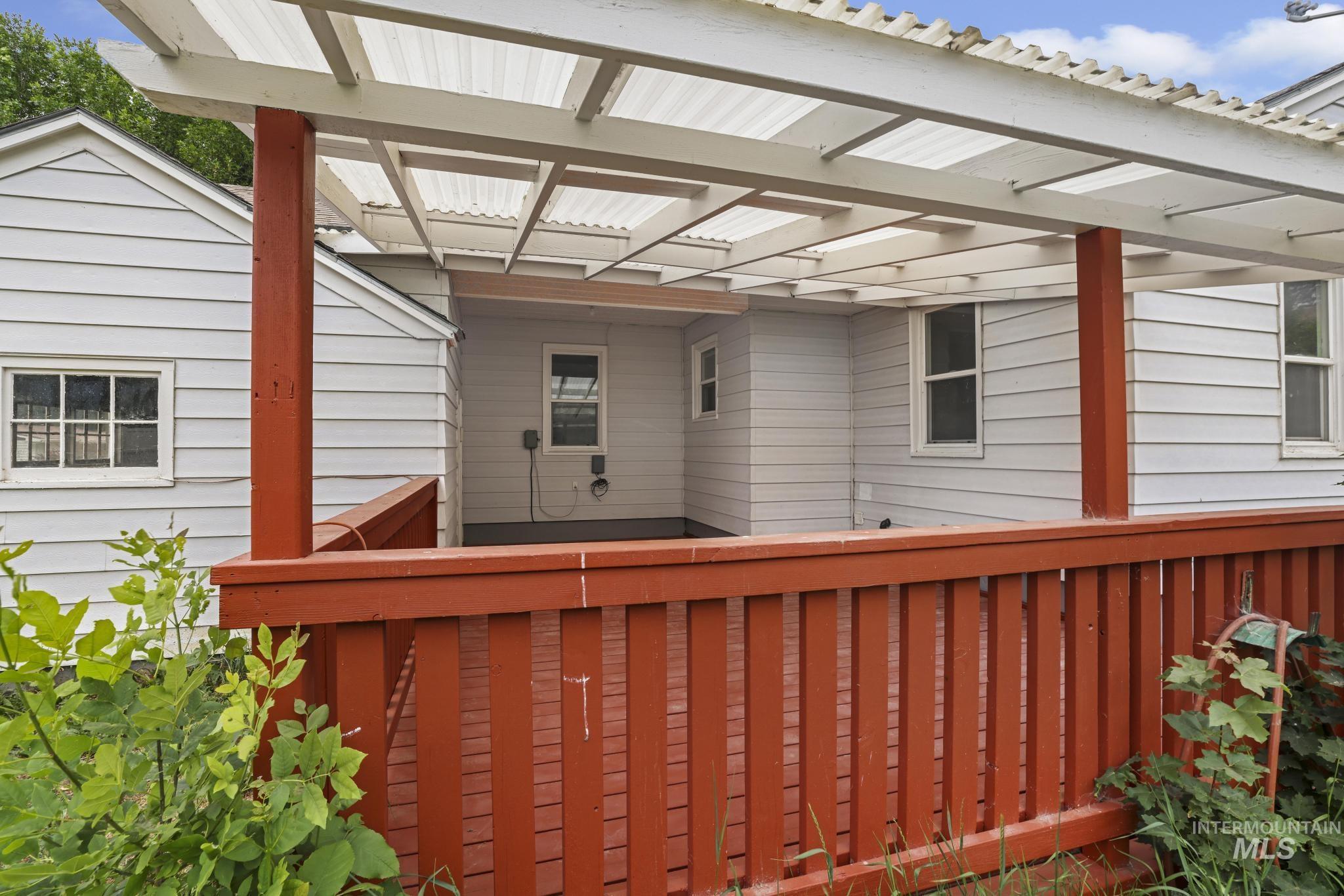 356 E Avenue B, Wendell, Idaho 83355, 4 Bedrooms, 2 Bathrooms, Residential For Sale, Price $300,000,MLS 98997473