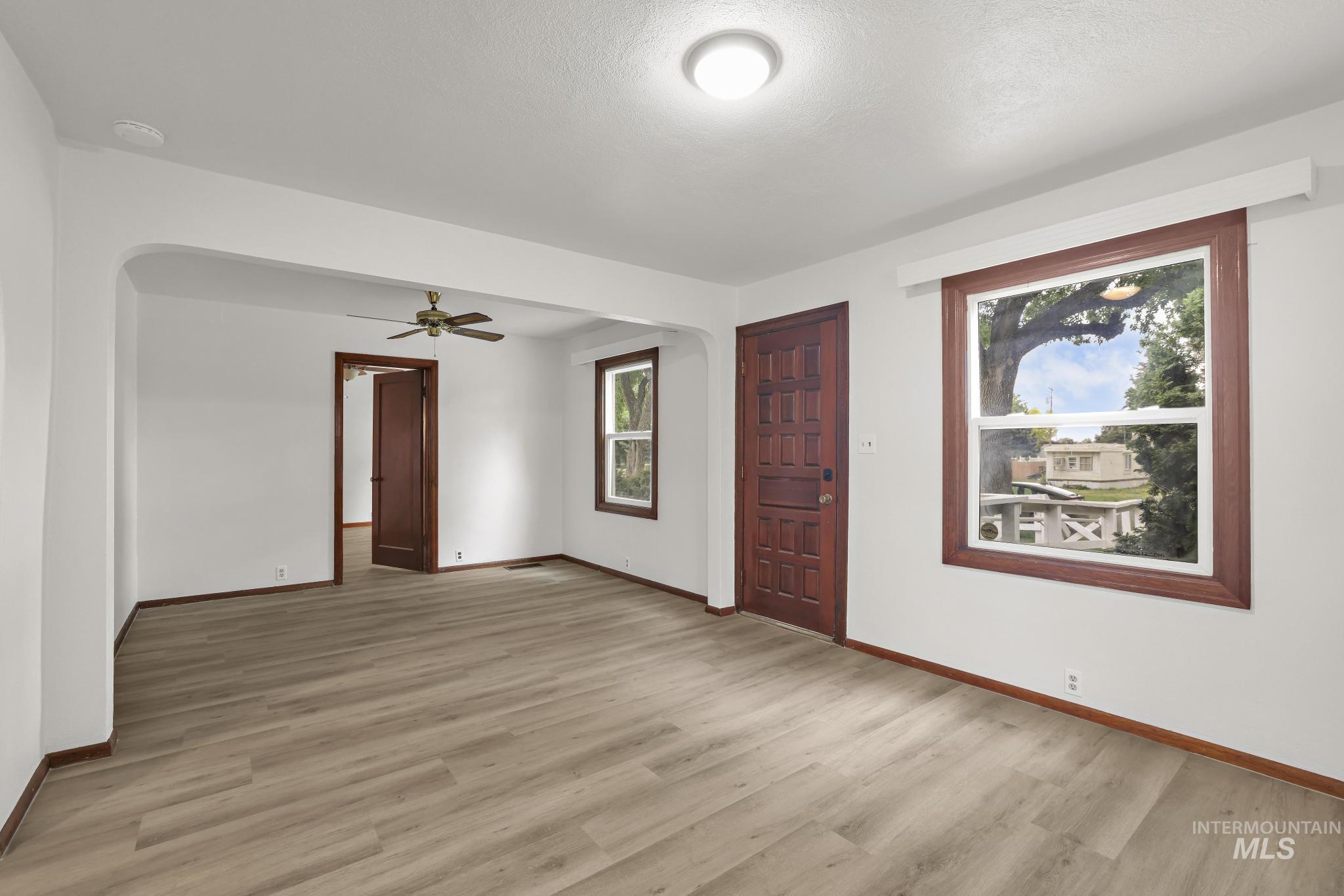 356 E Avenue B, Wendell, Idaho 83355, 4 Bedrooms, 2 Bathrooms, Residential For Sale, Price $300,000,MLS 98997473