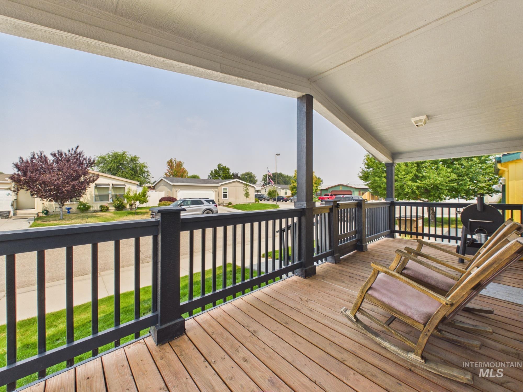 861 Liberty Ln, Emmett, Idaho 83617, 2 Bedrooms, 2 Bathrooms, Residential For Sale, Price $329,900, 98997474