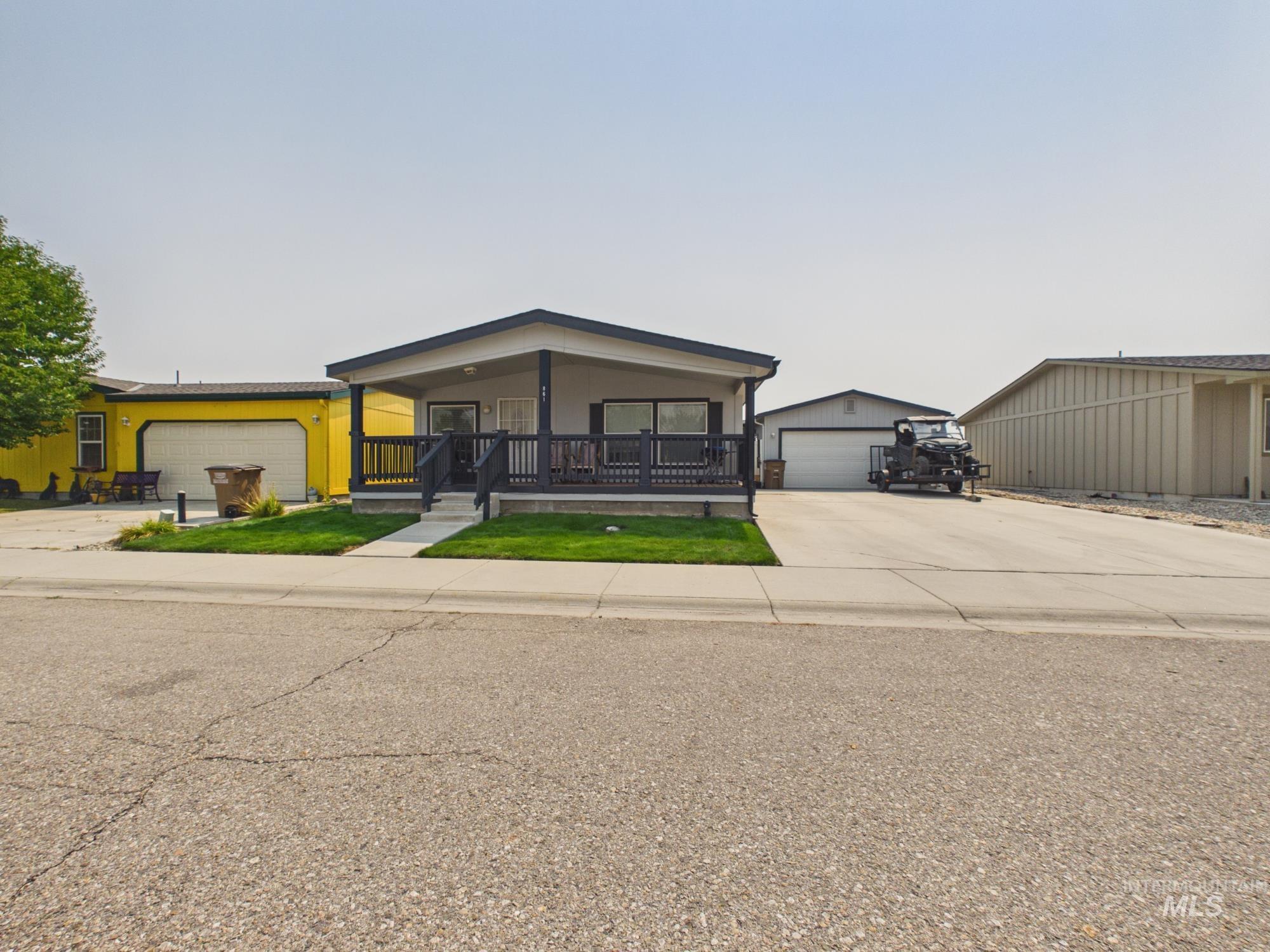 861 Liberty Ln, Emmett, Idaho 83617, 2 Bedrooms, 2 Bathrooms, Residential For Sale, Price $329,900, 98997474