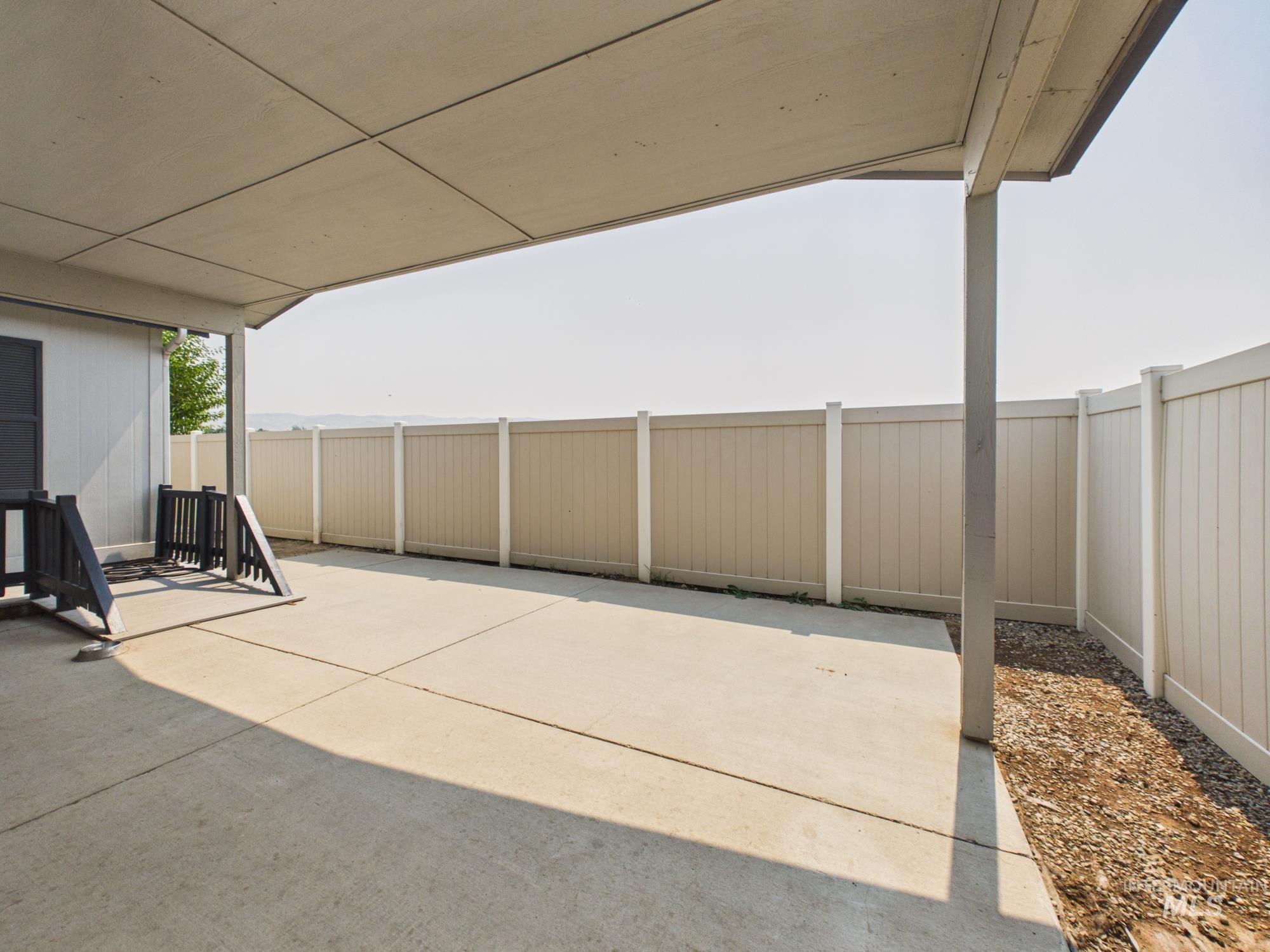 861 Liberty Ln, Emmett, Idaho 83617, 2 Bedrooms, 2 Bathrooms, Residential For Sale, Price $329,900, 98997474