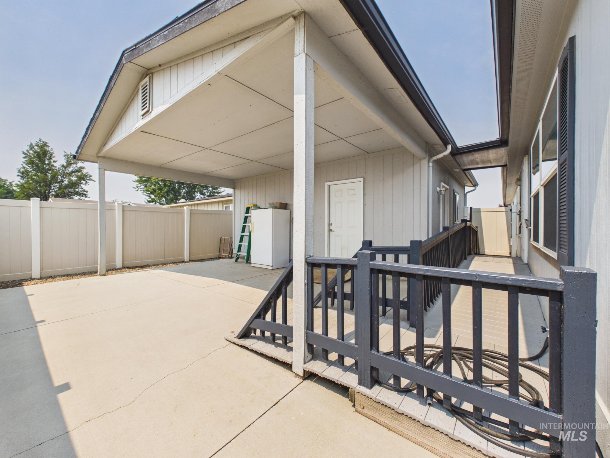 861 Liberty Ln, Emmett, Idaho 83617, 2 Bedrooms, 2 Bathrooms, Residential For Sale, Price $329,900, 98997474