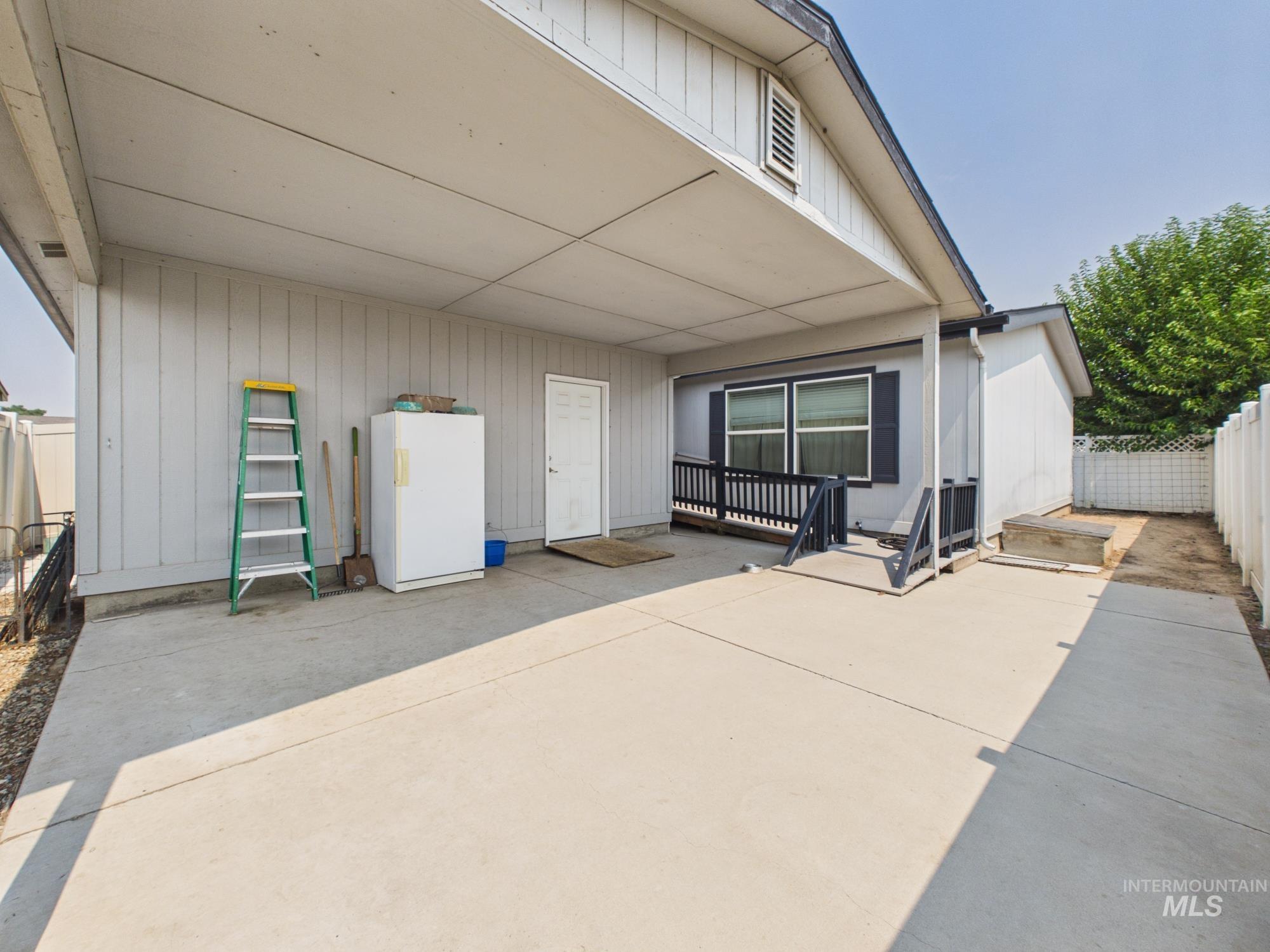 861 Liberty Ln, Emmett, Idaho 83617, 2 Bedrooms, 2 Bathrooms, Residential For Sale, Price $329,900, 98997474