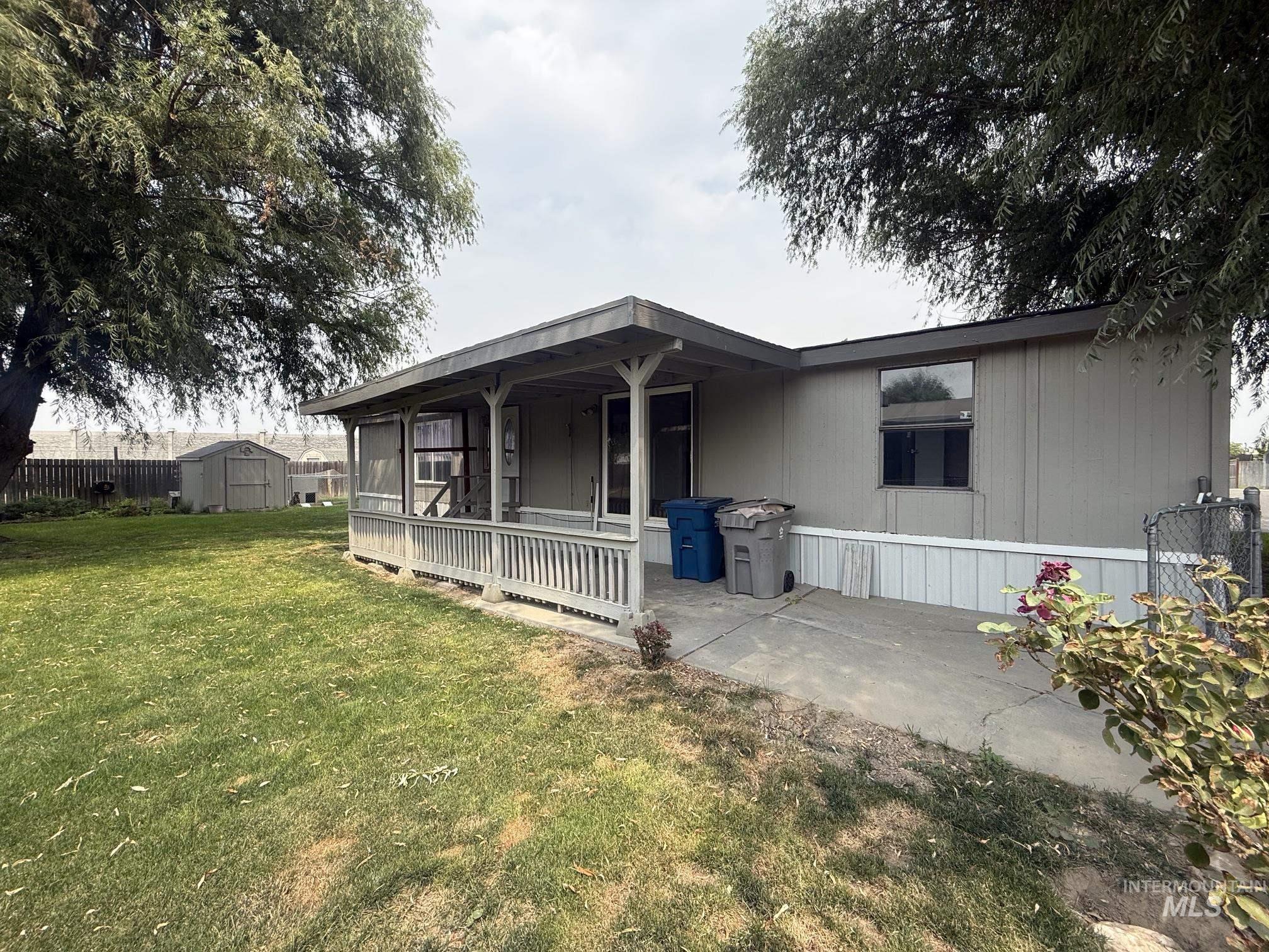 5015 E Ustick Rd, Caldwell, Idaho 83605, 3 Bedrooms, 2 Bathrooms, Residential For Sale, Price $101,000,MLS 98997475