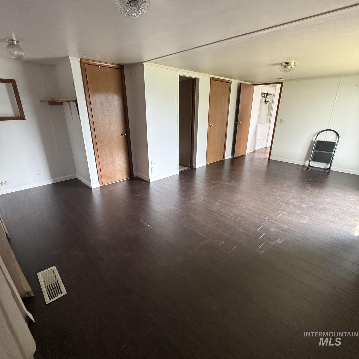 5015 E Ustick Rd, Caldwell, Idaho 83605, 3 Bedrooms, 2 Bathrooms, Residential For Sale, Price $101,000,MLS 98997475