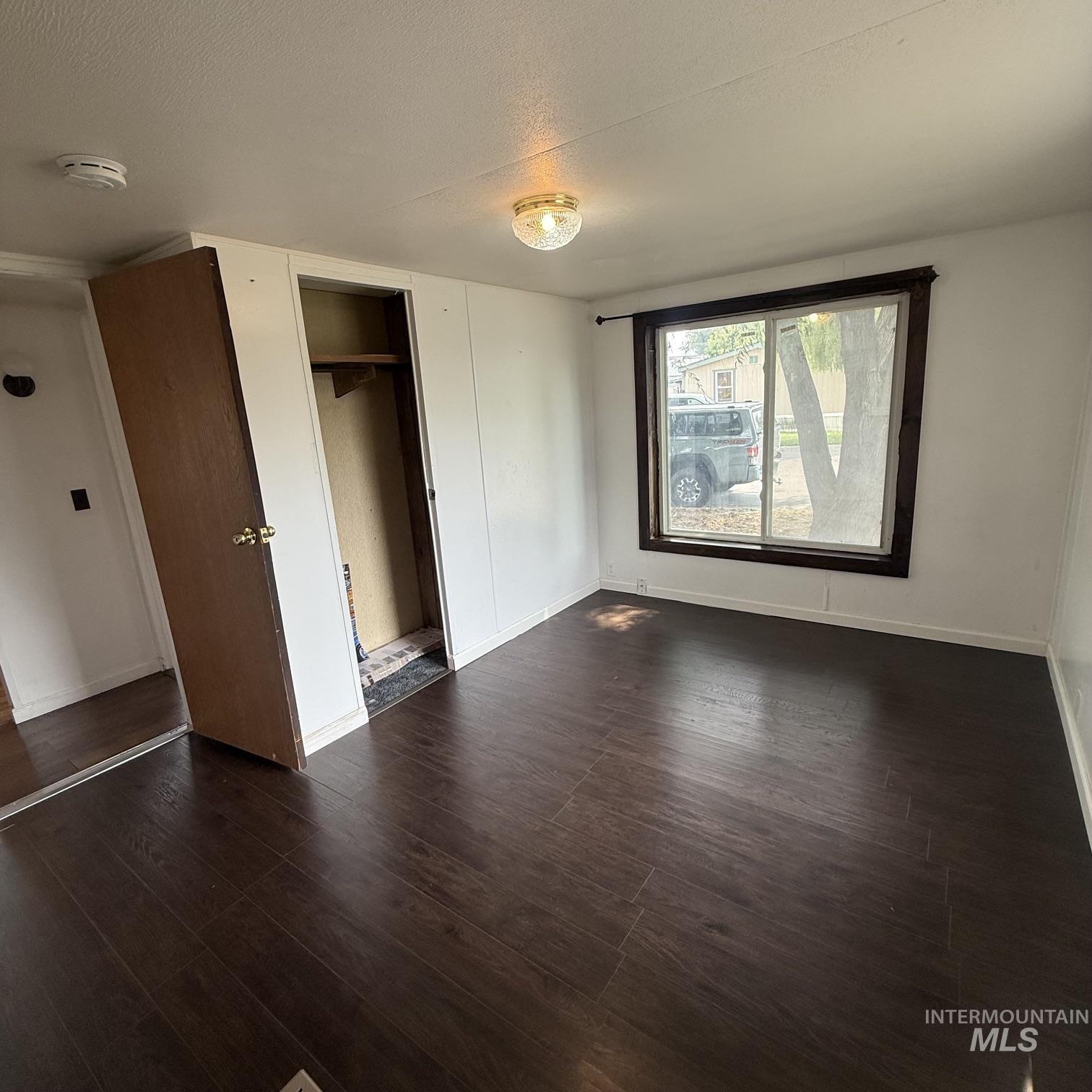 5015 E Ustick Rd, Caldwell, Idaho 83605, 3 Bedrooms, 2 Bathrooms, Residential For Sale, Price $101,000,MLS 98997475