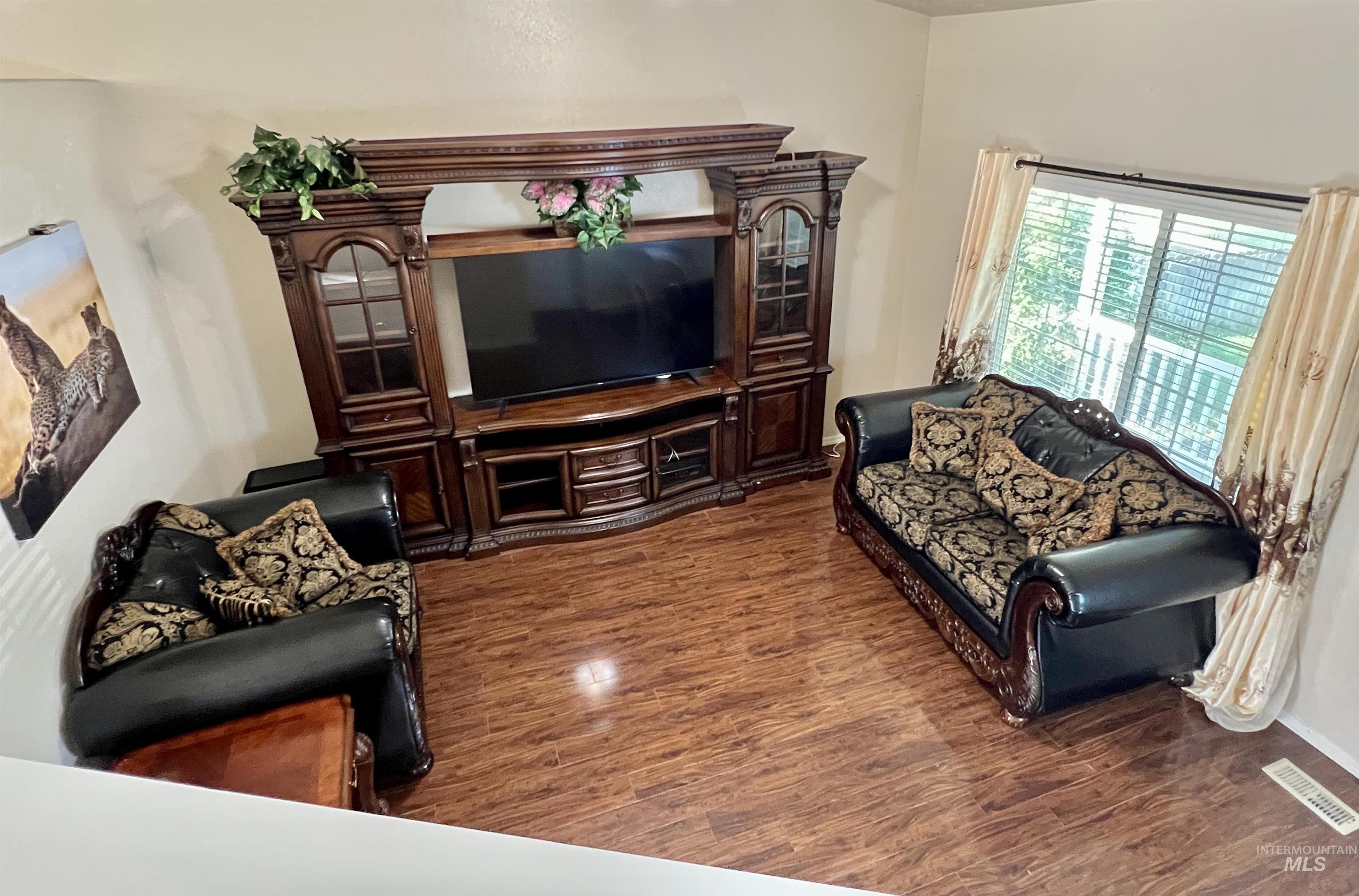 3428 S Rock Springs, Nampa, Idaho 83686, 4 Bedrooms, 2.5 Bathrooms, Residential For Sale, Price $379,000,MLS 98997476