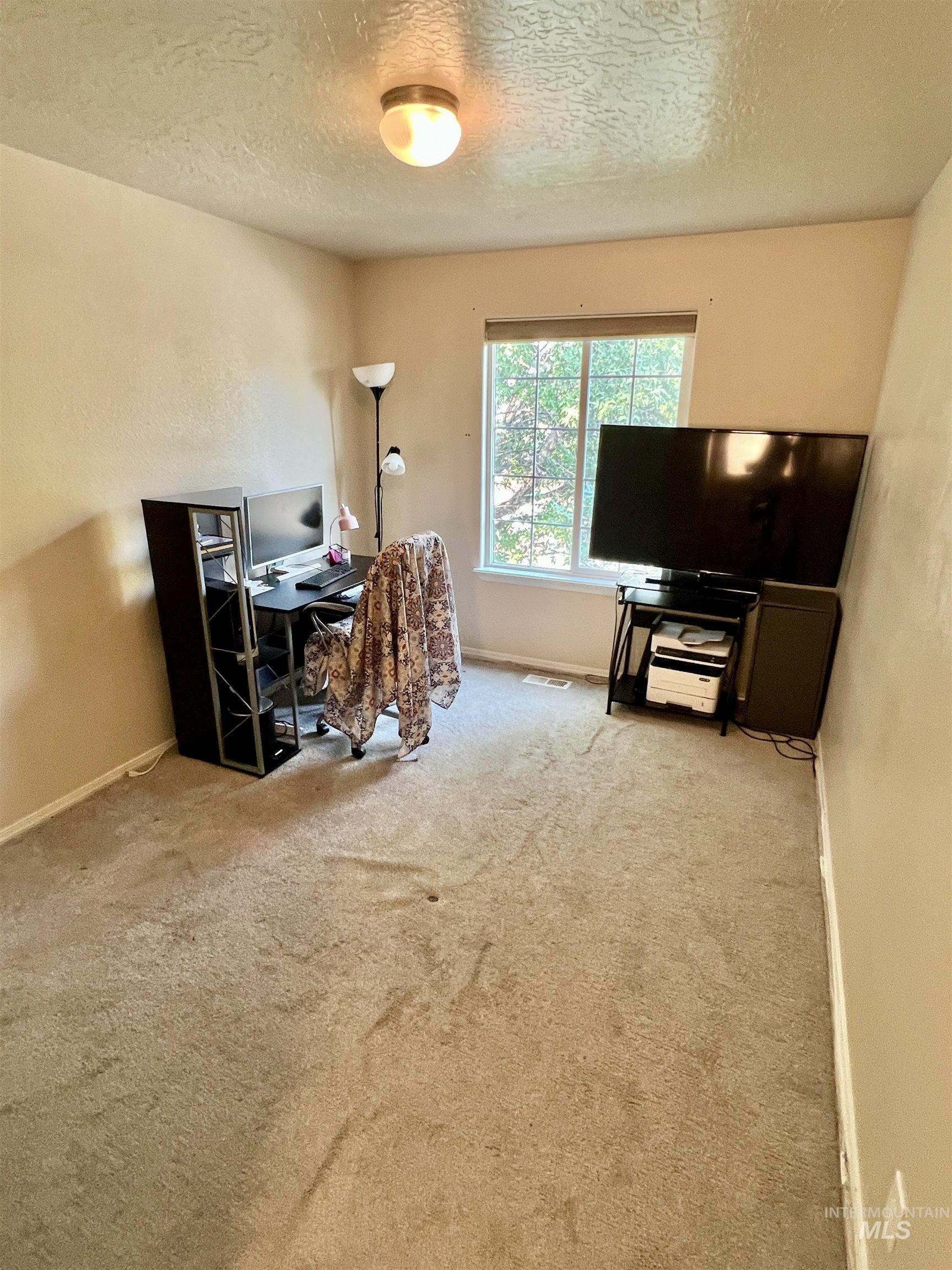 3428 S Rock Springs, Nampa, Idaho 83686, 4 Bedrooms, 2.5 Bathrooms, Residential For Sale, Price $379,000,MLS 98997476