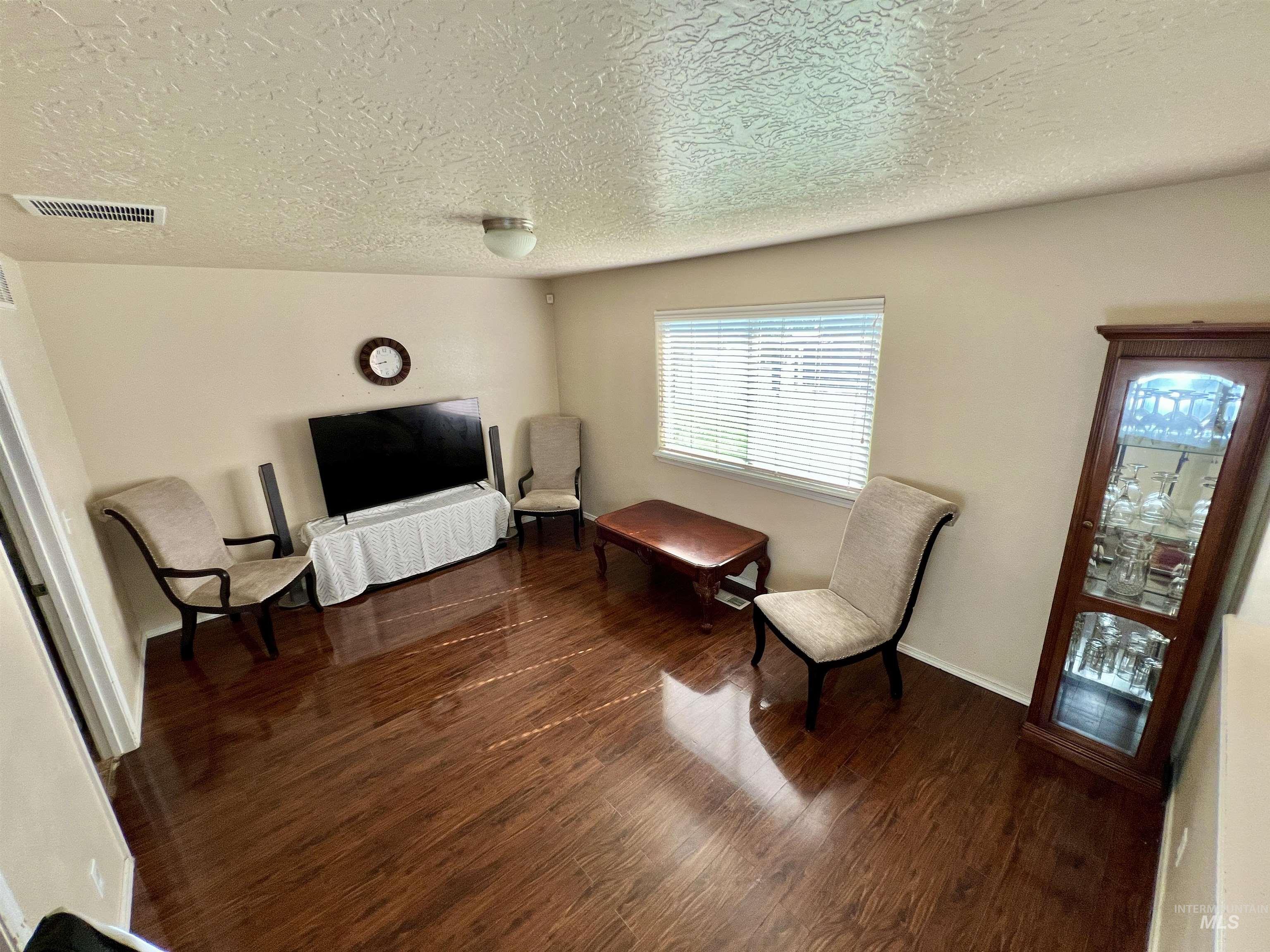 3428 S Rock Springs, Nampa, Idaho 83686, 4 Bedrooms, 2.5 Bathrooms, Residential For Sale, Price $379,000,MLS 98997476