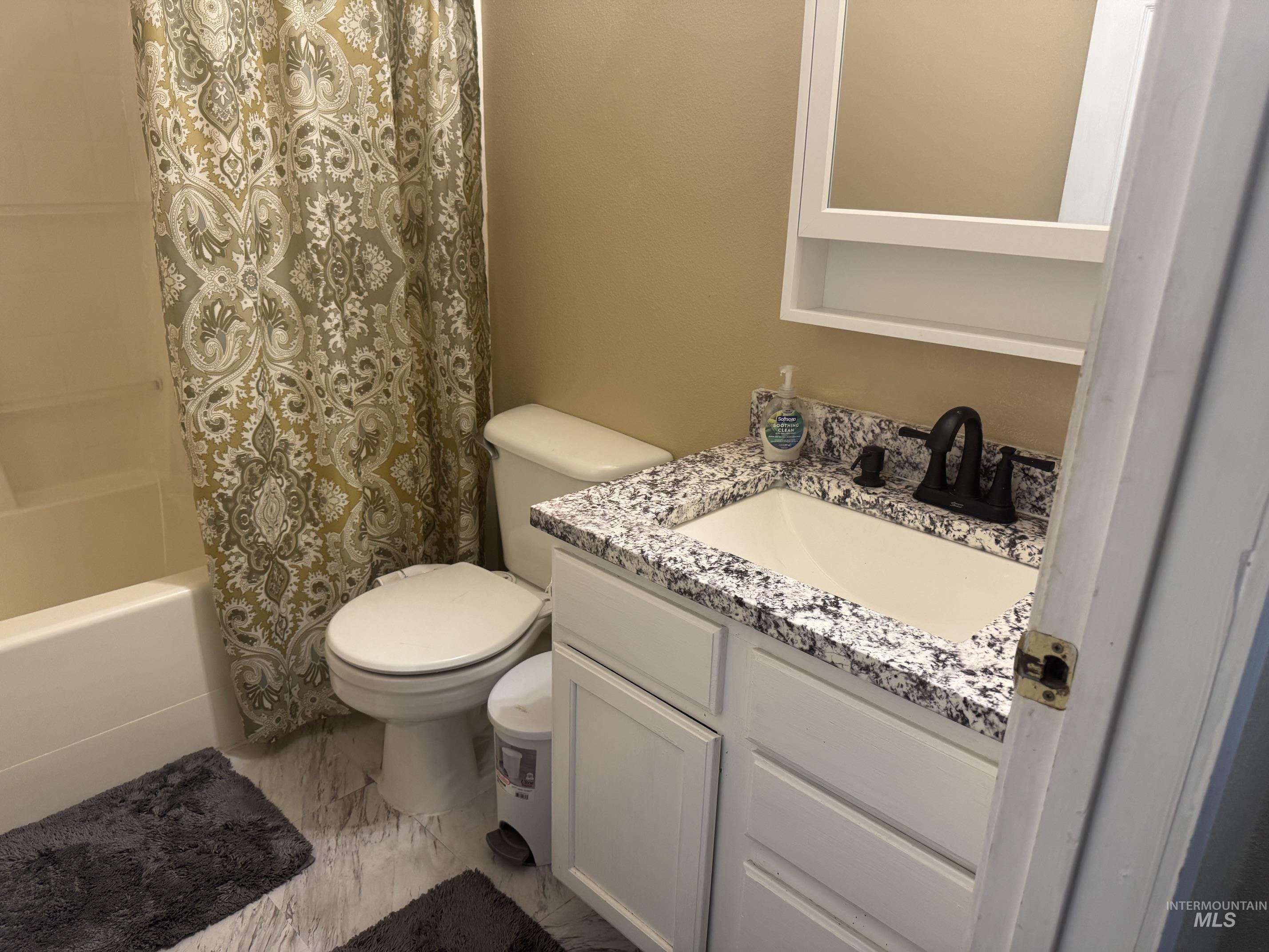 307 Quail Cove Cir, Fruitland, Idaho 83619, 3 Bedrooms, 2 Bathrooms, Residential For Sale, Price $347,000, 98997478