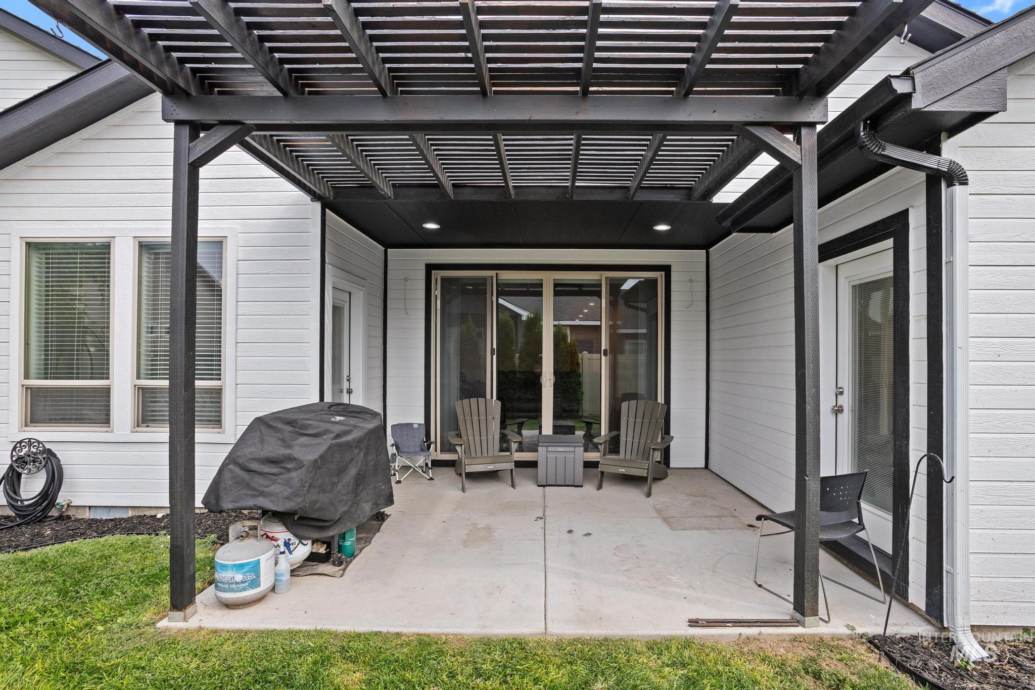 2663 E Basalt, Nampa, Idaho 83686, 3 Bedrooms, 2 Bathrooms, Residential For Sale, Price $537,000, 98997479