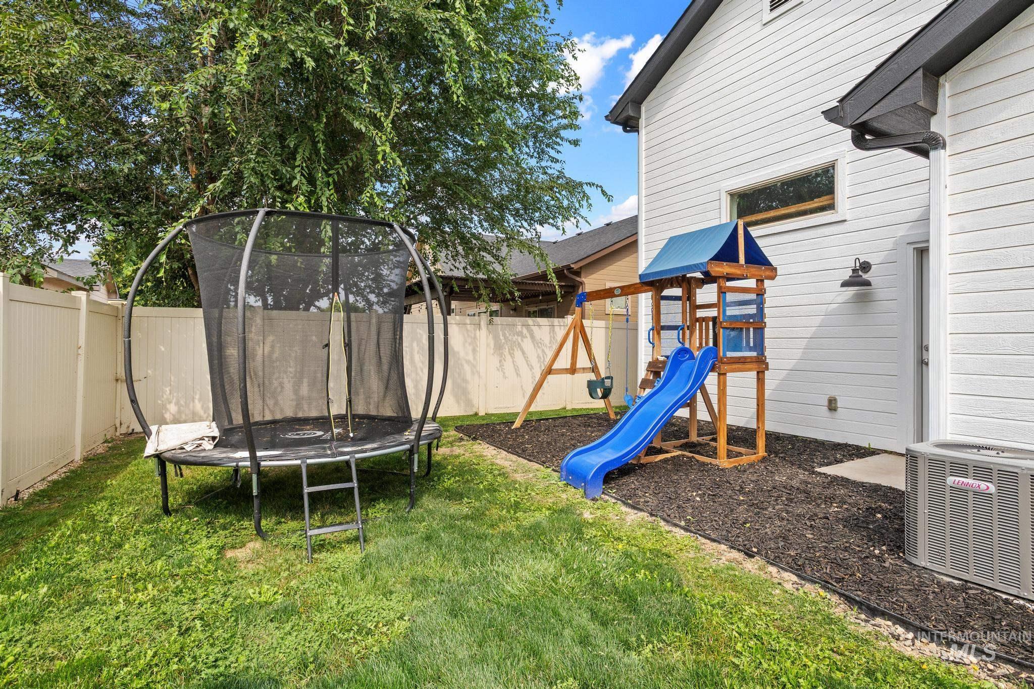 2663 E Basalt, Nampa, Idaho 83686, 3 Bedrooms, 2 Bathrooms, Residential For Sale, Price $537,000, 98997479