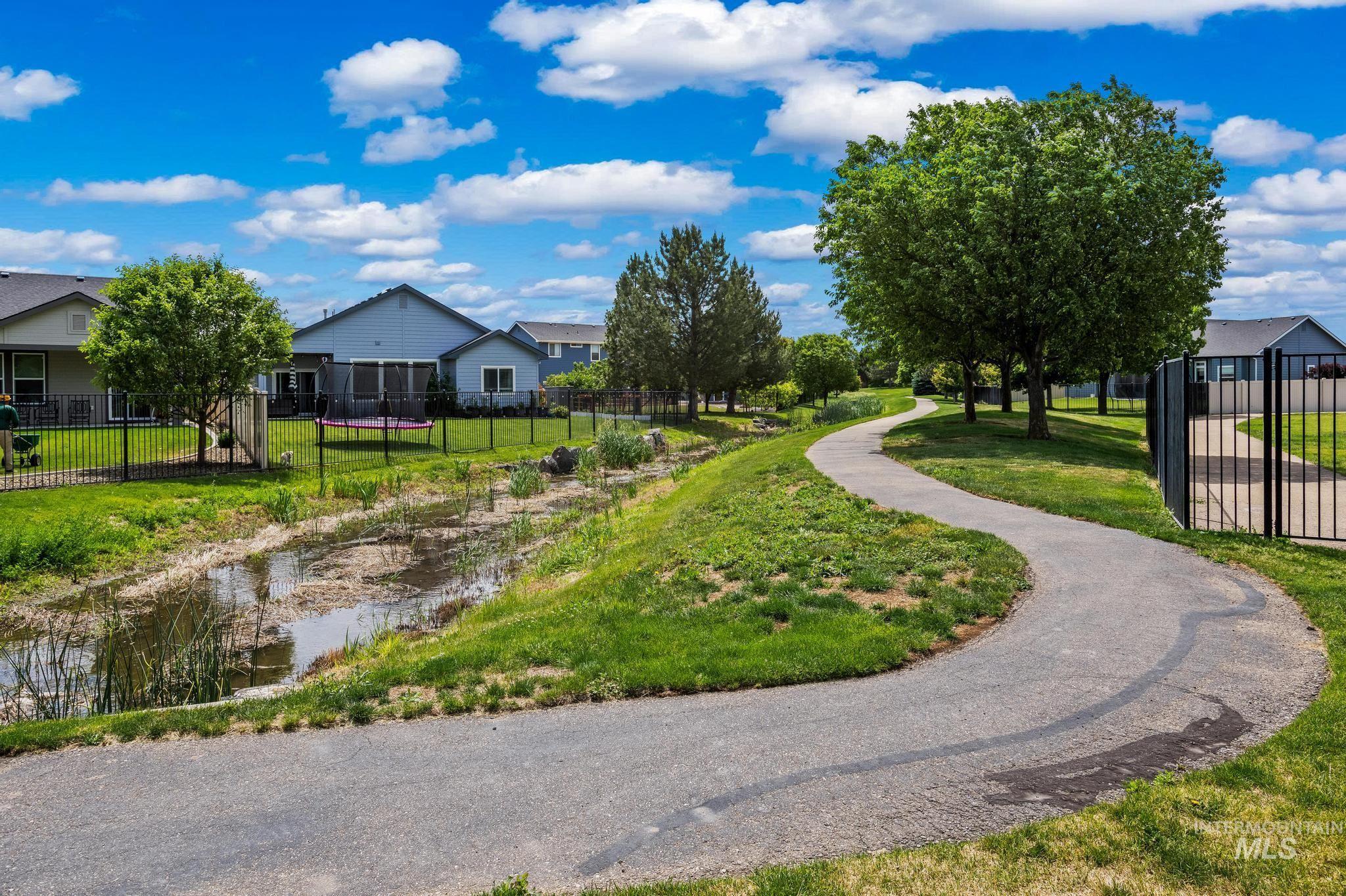 2663 E Basalt, Nampa, Idaho 83686, 3 Bedrooms, 2 Bathrooms, Residential For Sale, Price $537,000, 98997479