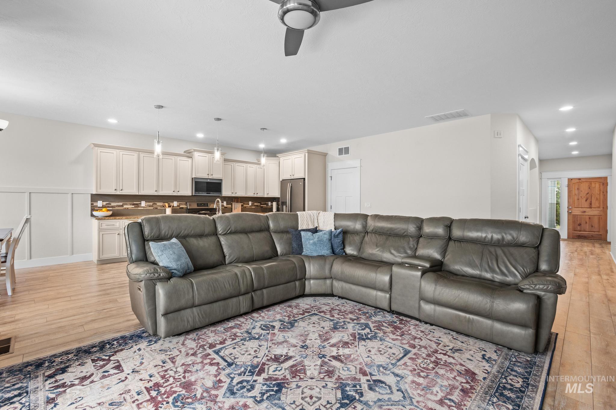 2663 E Basalt, Nampa, Idaho 83686, 3 Bedrooms, 2 Bathrooms, Residential For Sale, Price $537,000, 98997479