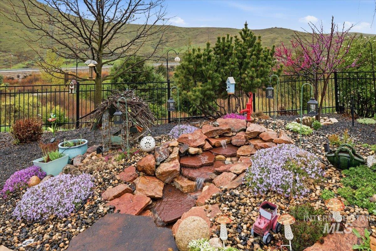 17747 N Vantage, Boise, Idaho 83714, 3 Bedrooms, 2.5 Bathrooms, Residential For Sale, Price $725,000, 98997480