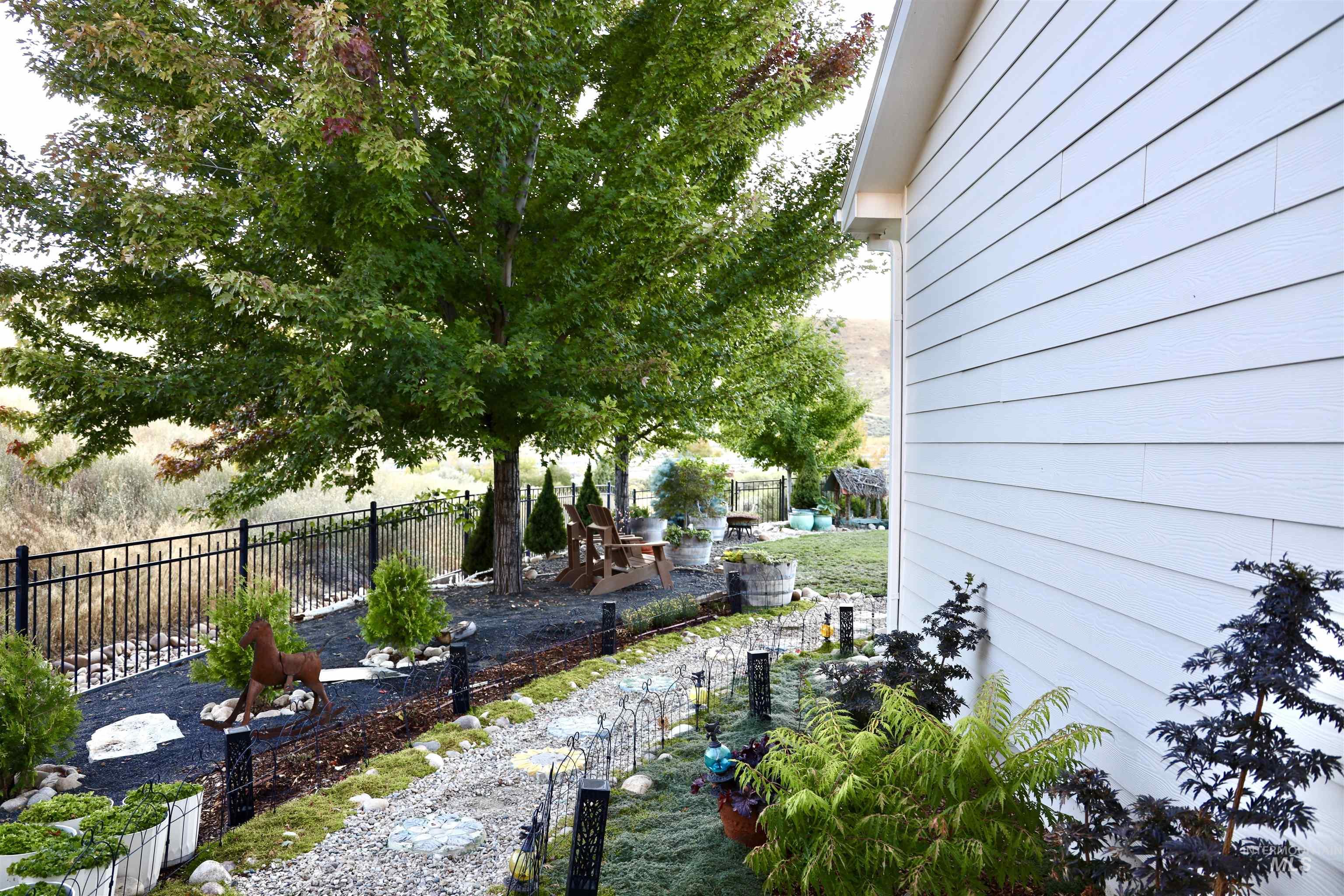 17747 N Vantage, Boise, Idaho 83714, 3 Bedrooms, 2.5 Bathrooms, Residential For Sale, Price $725,000,MLS 98997480