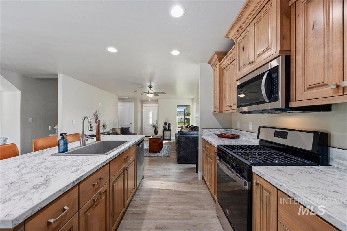 820 Jack Ave, Jerome, Idaho 83338, 4 Bedrooms, 5 Bathrooms, Residential For Sale, Price $349,900,MLS 98997484