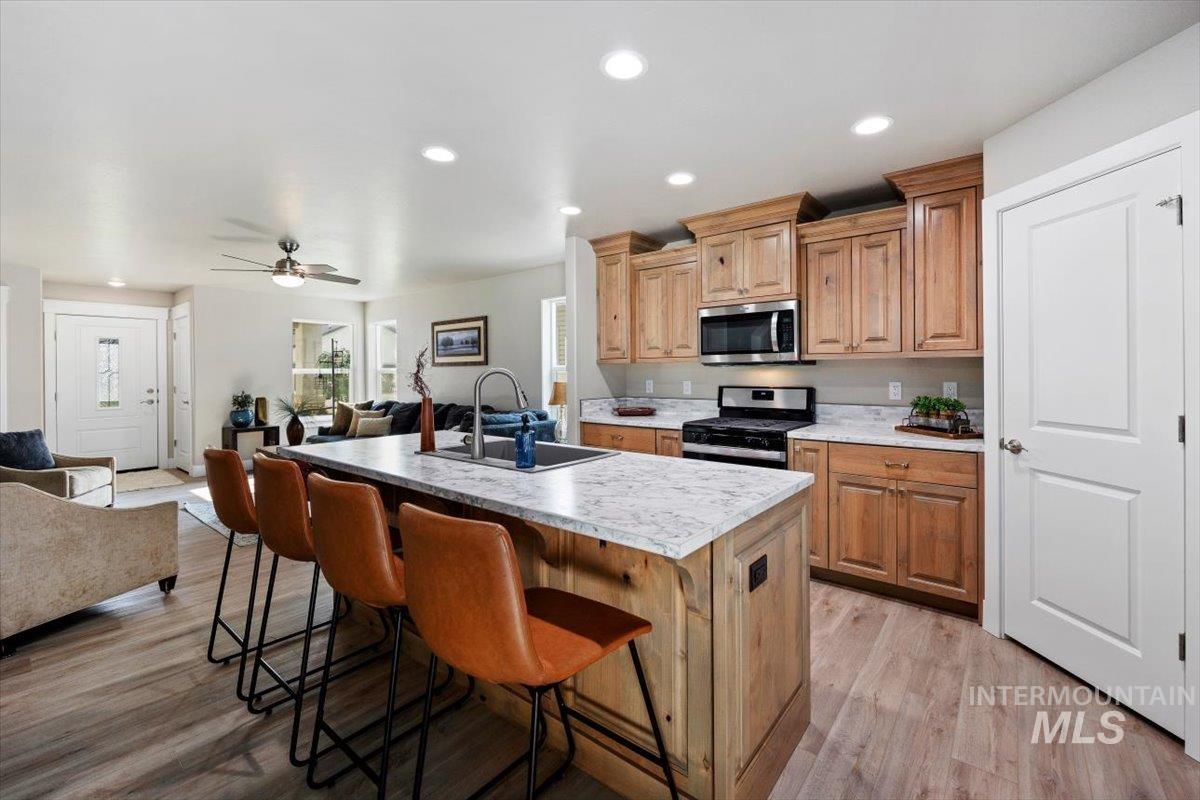 820 Jack Ave, Jerome, Idaho 83338, 4 Bedrooms, 5 Bathrooms, Residential For Sale, Price $349,900,MLS 98997484