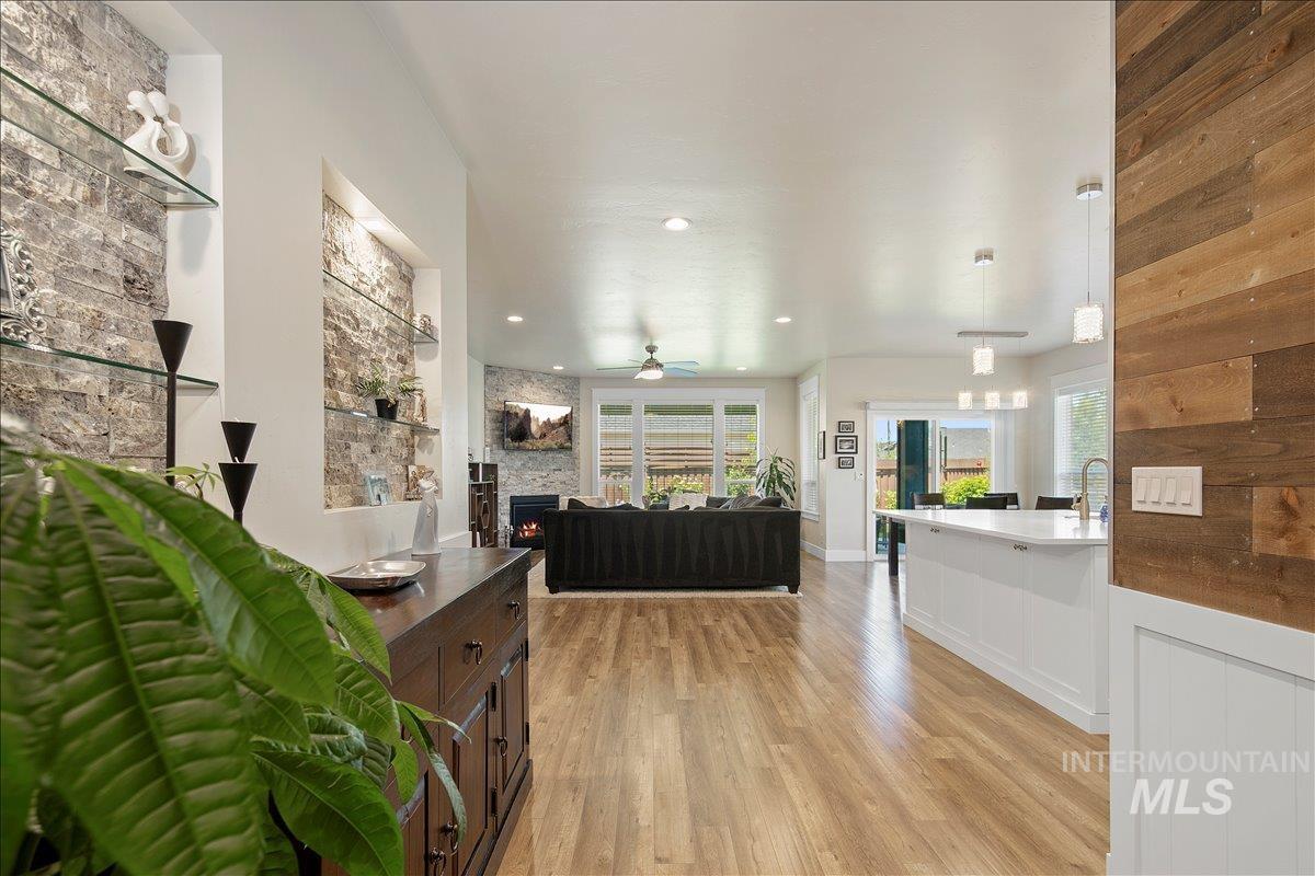 6119 N Farleigh Ave, Meridian, Idaho 83646, 5 Bedrooms, 3 Bathrooms, Residential For Sale, Price $1,099,900,MLS 98997488