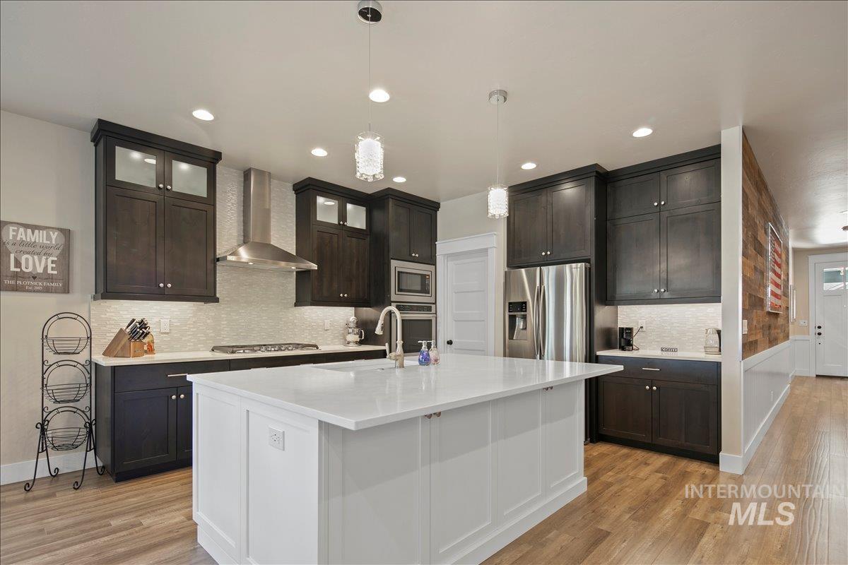 6119 N Farleigh Ave, Meridian, Idaho 83646, 5 Bedrooms, 3 Bathrooms, Residential For Sale, Price $1,099,900,MLS 98997488