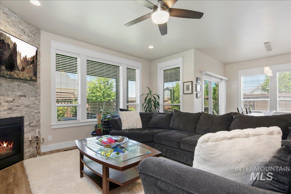 6119 N Farleigh Ave, Meridian, Idaho 83646, 5 Bedrooms, 3 Bathrooms, Residential For Sale, Price $1,099,900,MLS 98997488