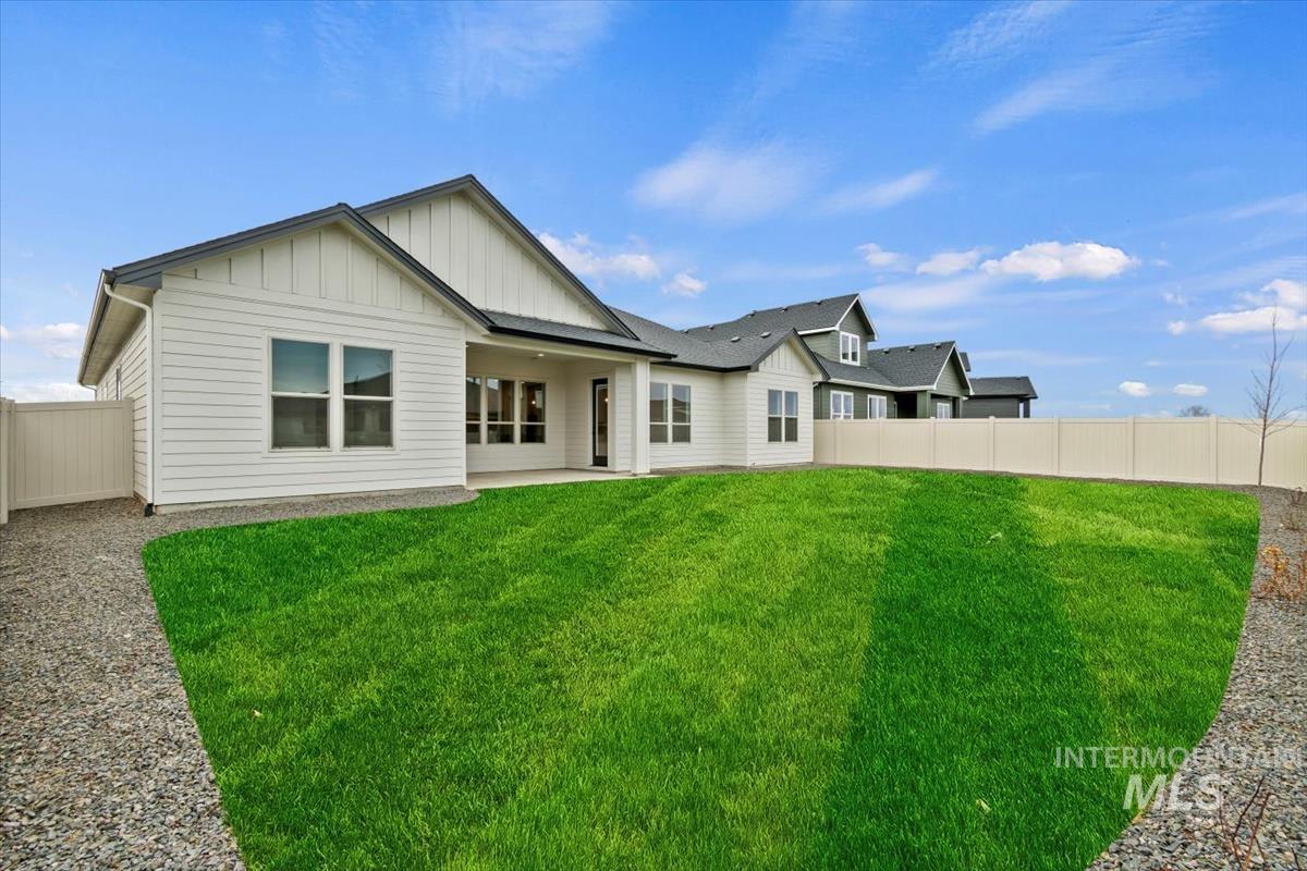 6296 W Sollas Ct., Eagle, Idaho 83616, 4 Bedrooms, 3.5 Bathrooms, Residential For Sale, Price $919,880,MLS 98997489