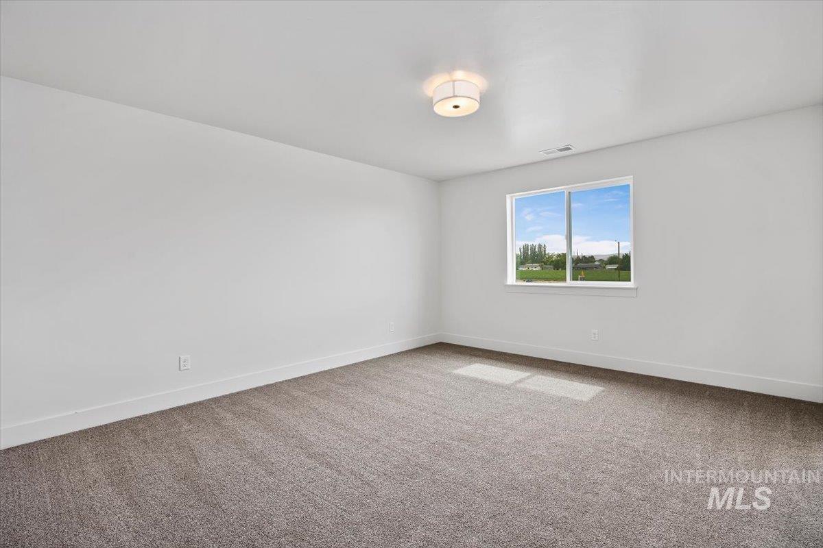 649 Will Lane, Kimberly, Idaho 83341, 5 Bedrooms, 3 Bathrooms, Residential For Sale, Price $533,250,MLS 98997490